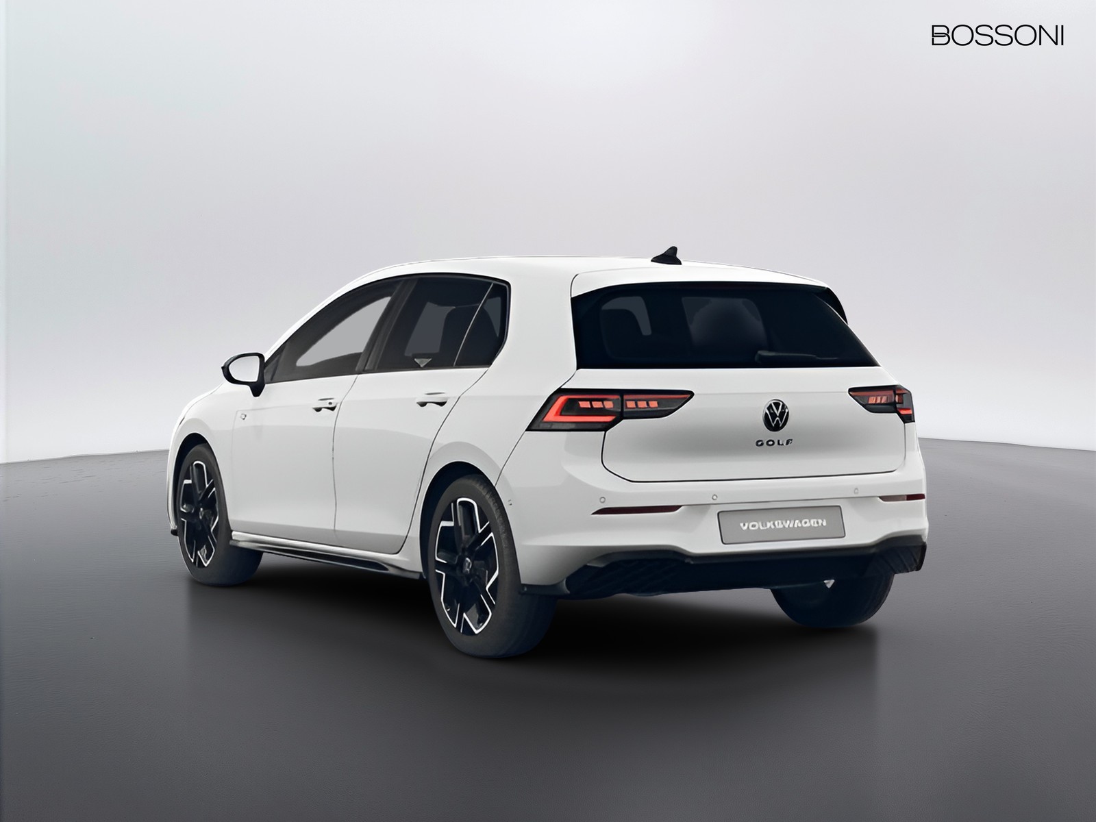 5 - Volkswagen Golf 1.5 etsi act 150cv r-line plus