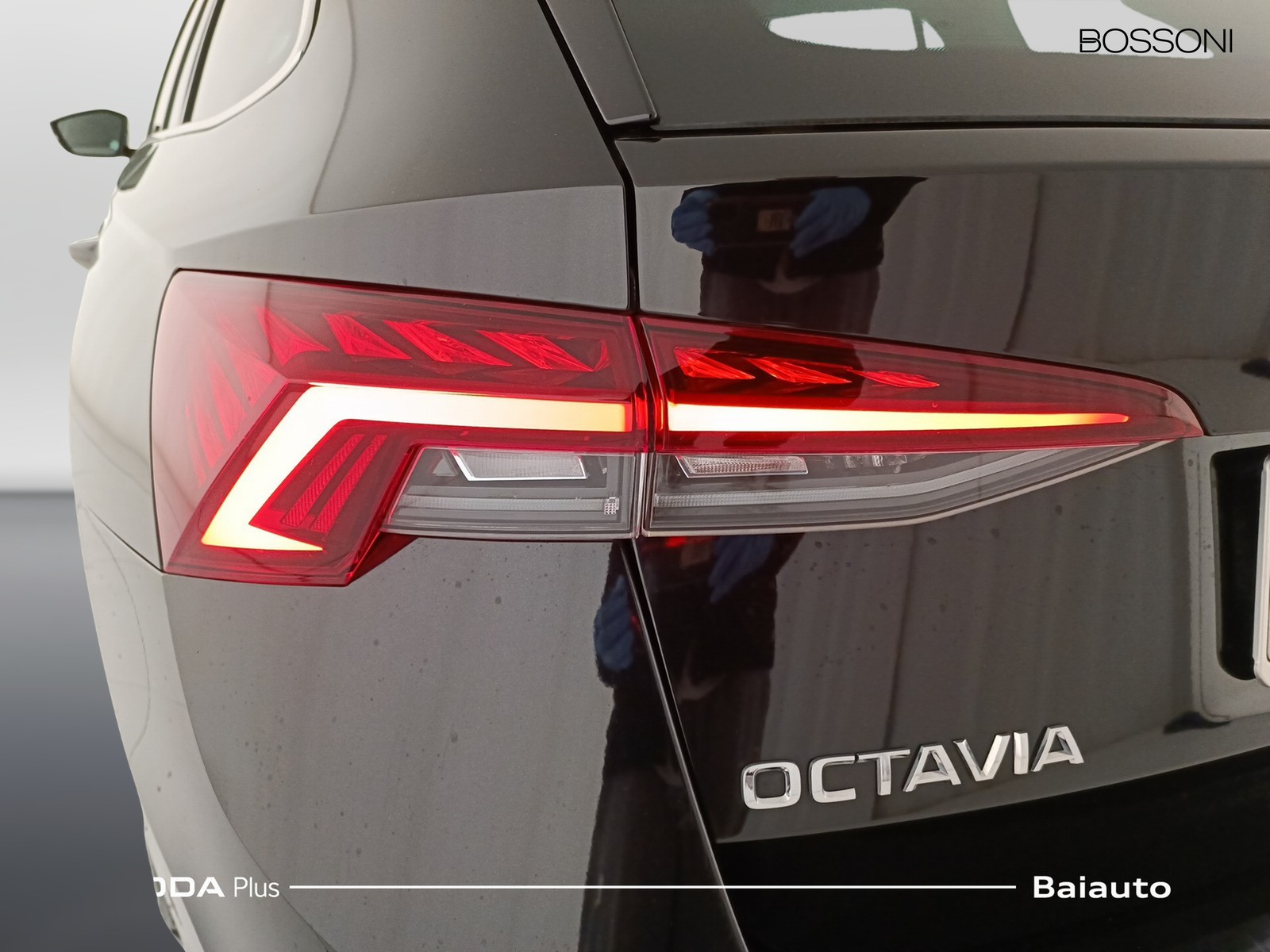 18 - Skoda Octavia wagon 2.0 tdi evo scr 115cv executive dsg