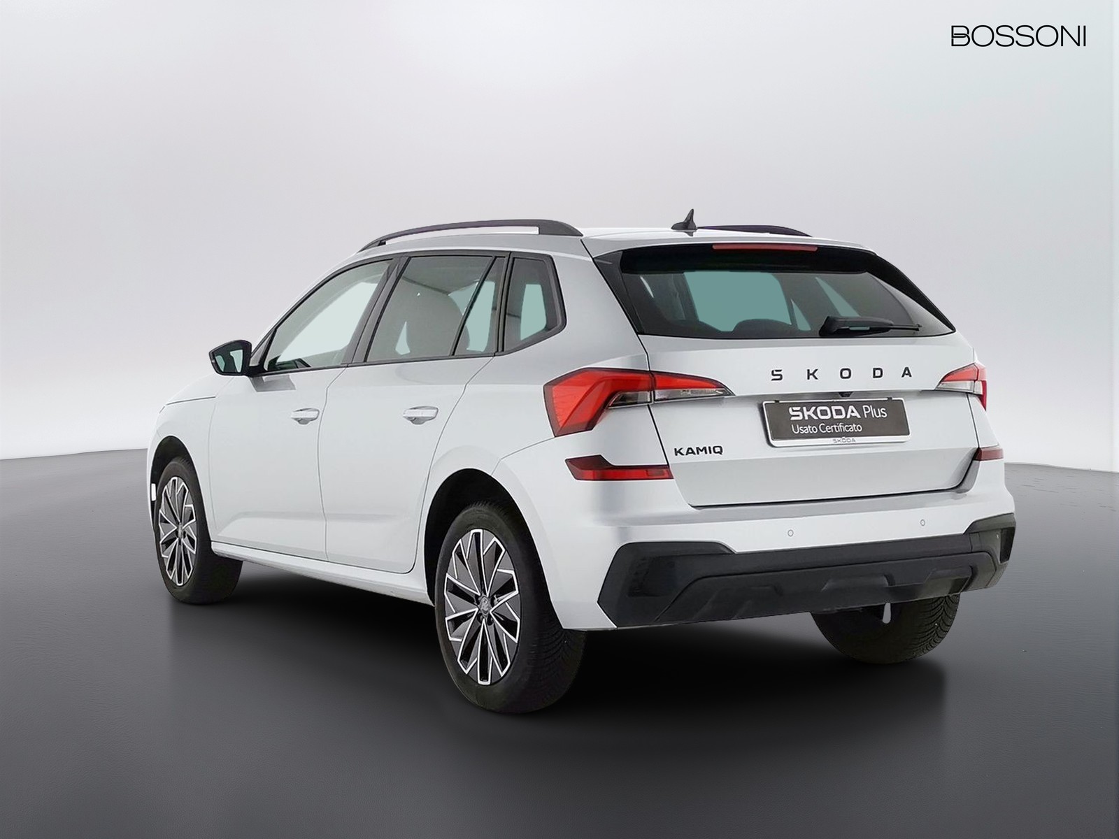 4 - Skoda Kamiq 1.0 tsi 115cv black dots dsg
