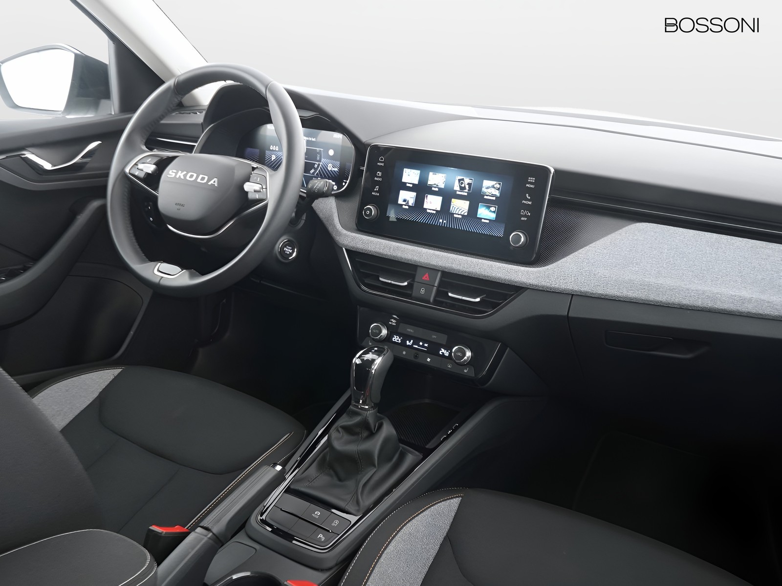 6 - Skoda Kamiq 1.0 tsi 115cv black dots dsg