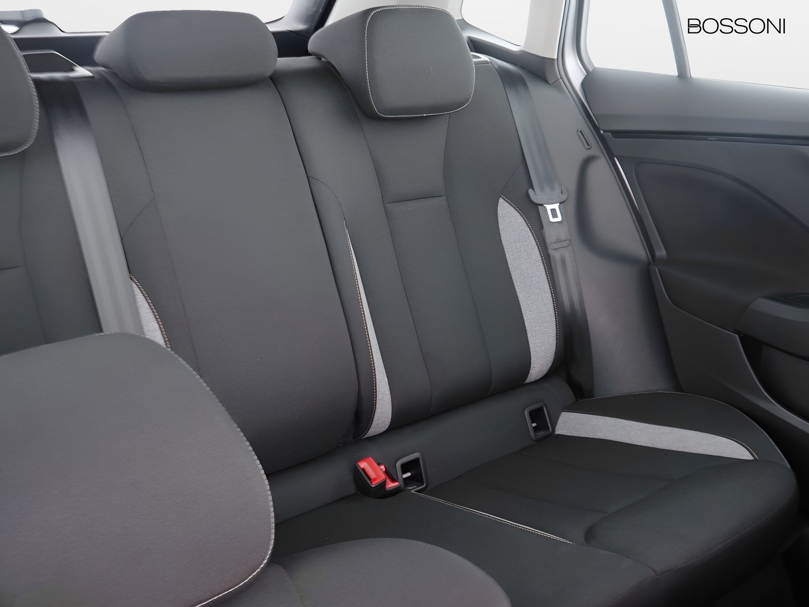 21 - Skoda Kamiq 1.0 tsi 115cv black dots dsg
