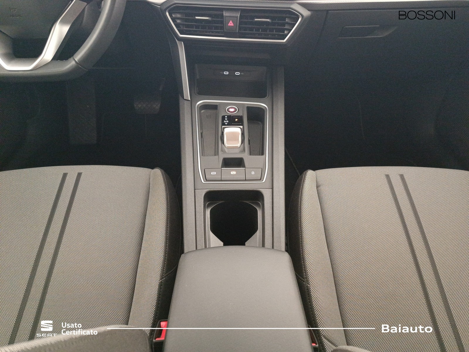 14 - SEAT Leon sportstourer 2.0 tdi 150cv business dsg