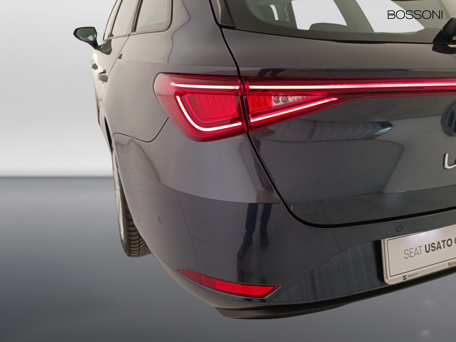 26 - SEAT Leon sportstourer 2.0 tdi 150cv business dsg