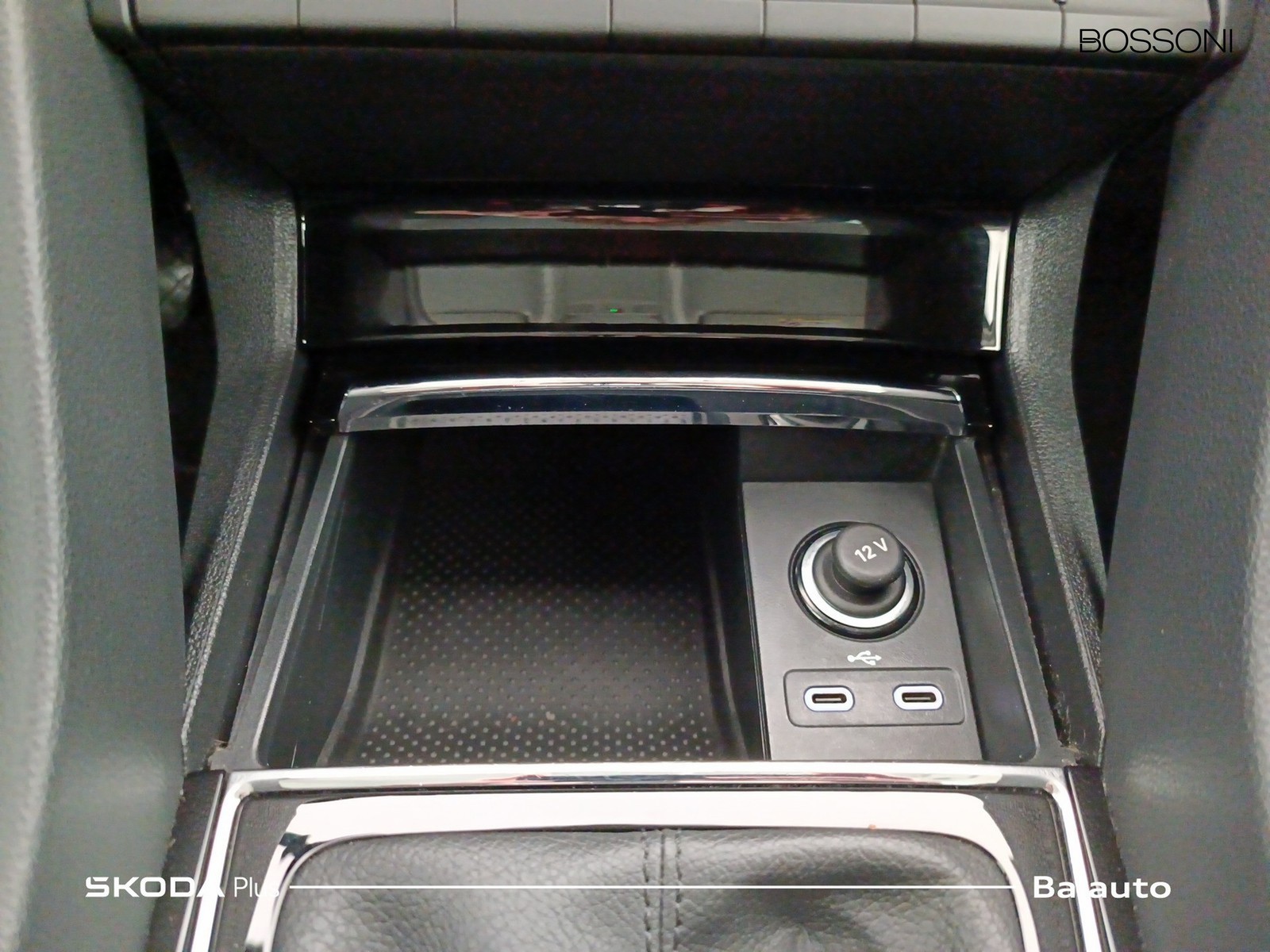 12 - Skoda Karoq 2.0 tdi evo scr 115cv executive