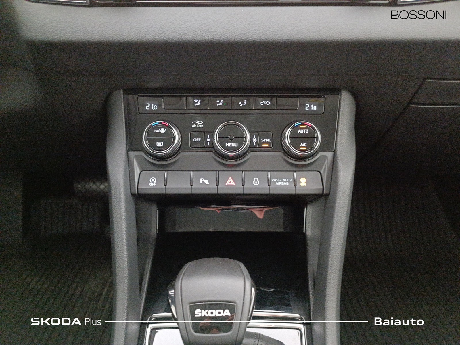 11 - Skoda Karoq 1.5 tsi act ambition dsg