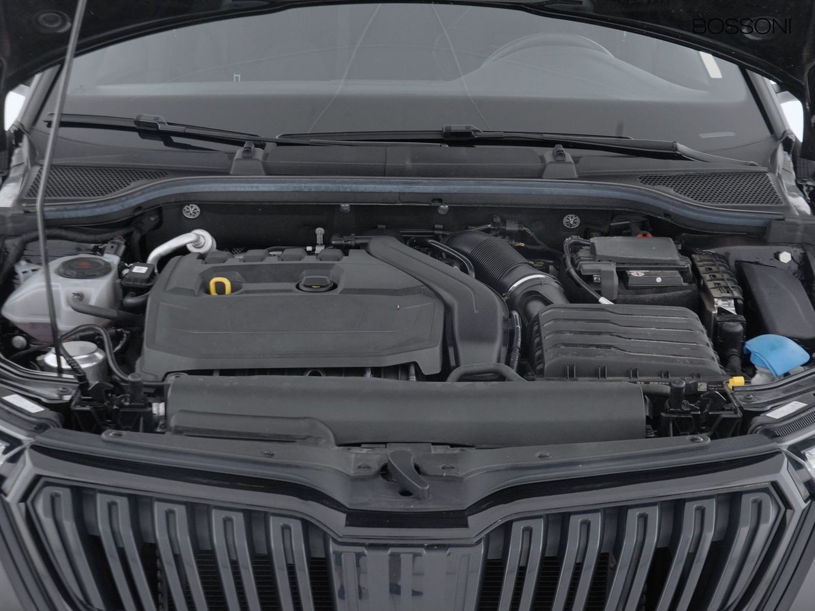 11 - Skoda Kamiq 1.5 tsi act 150cv monte carlo dsg