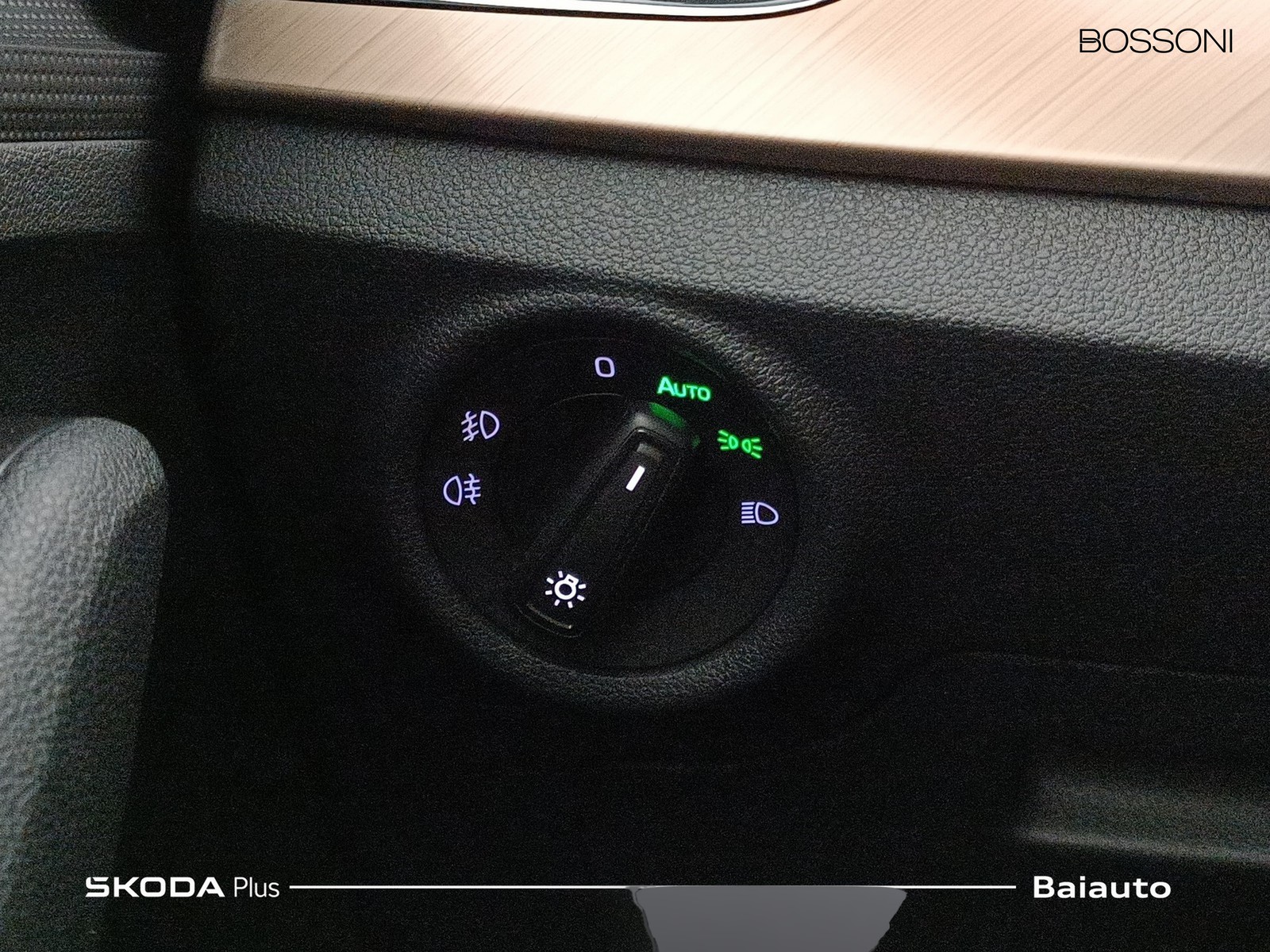 18 - Skoda Kamiq 1.0 tsi 110cv style dsg