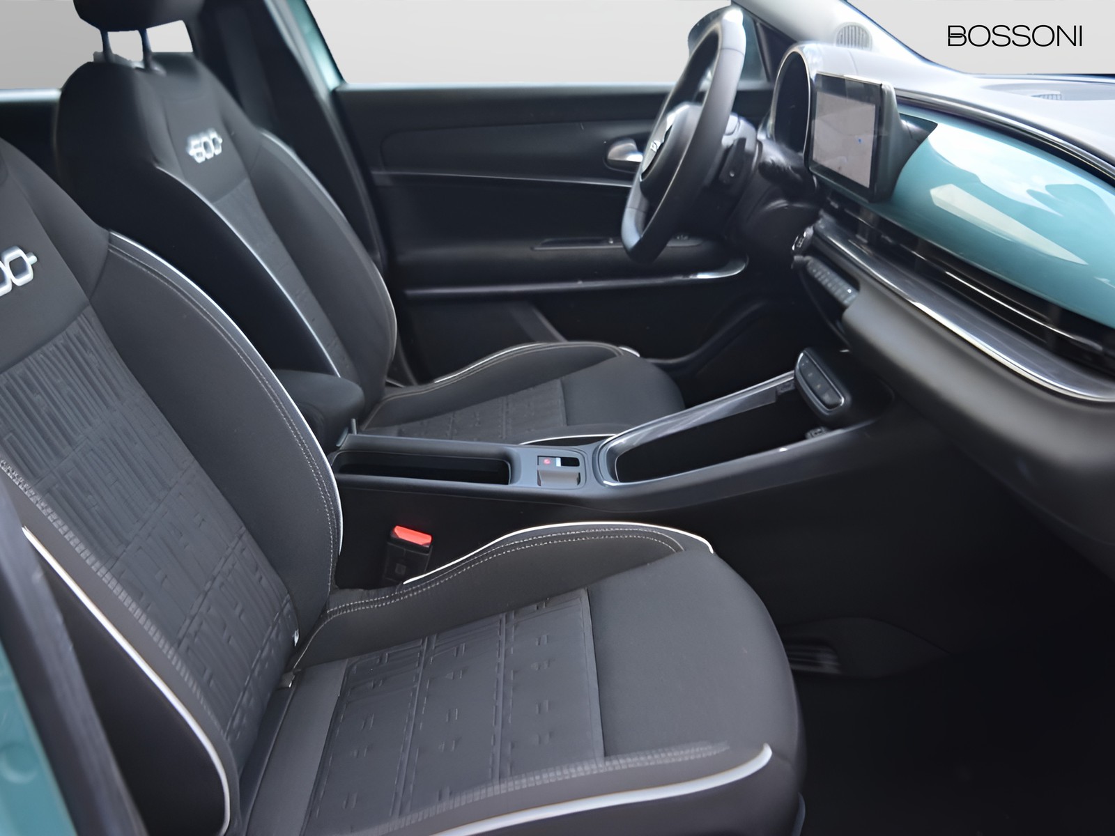 5 - Fiat 600 1.2 hybrid 145cv edct