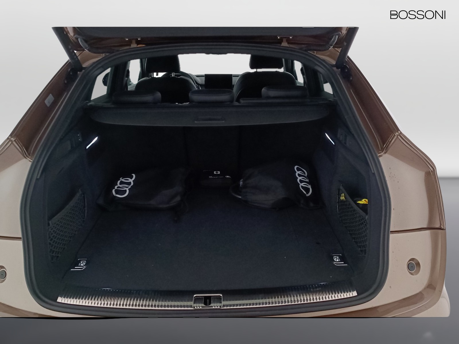 27 - Audi Q5 sportback 50 2.0 tfsi e s line plus quattro s tronic