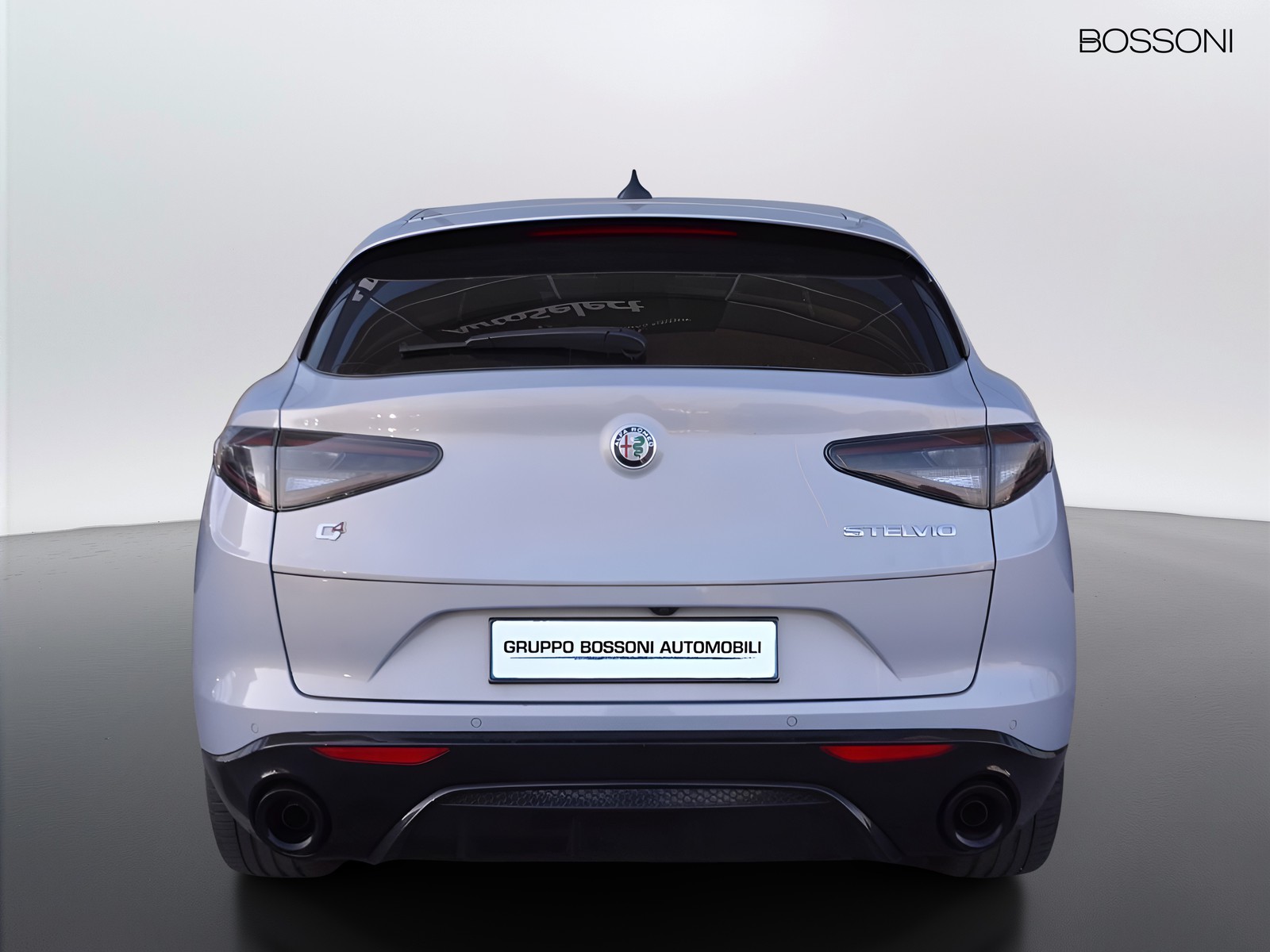 4 - Alfa Romeo Stelvio 2.2 turbo 210cv veloce q4 at8