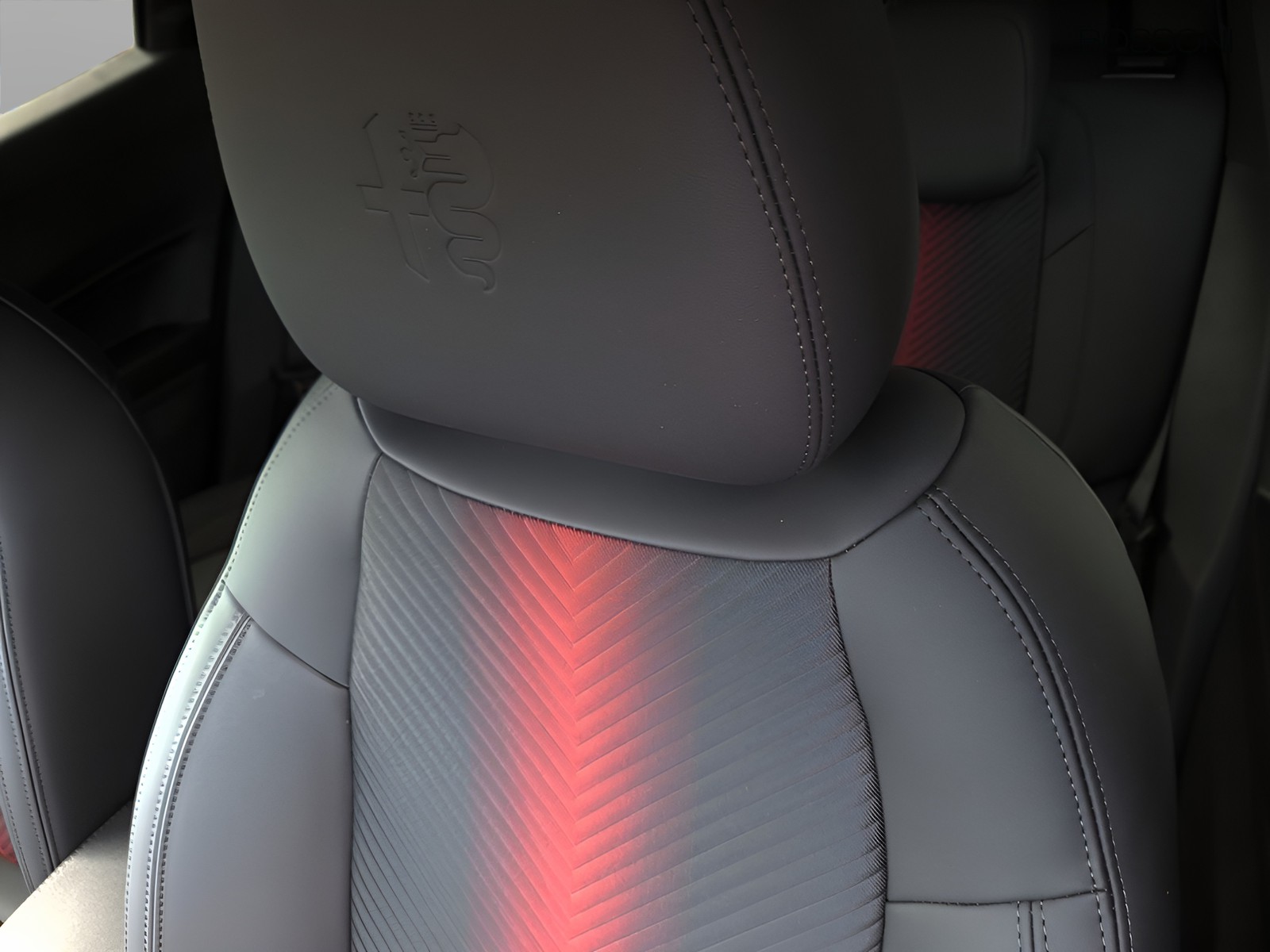 21 - Alfa Romeo Junior 1.2 hybrid 145cv ibrida ti edct6