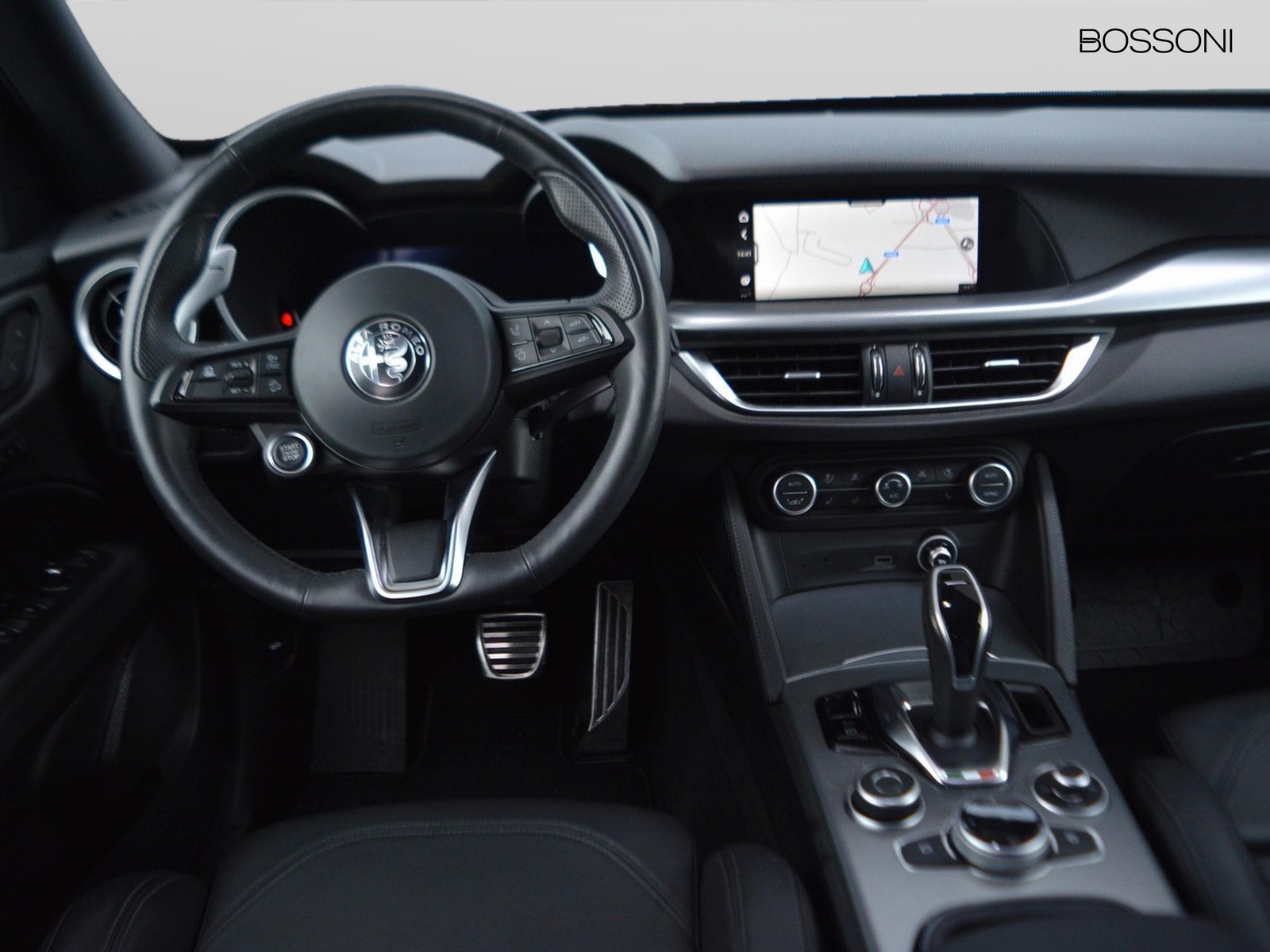 9 - Alfa Romeo Stelvio 2.2 turbo 210cv veloce q4 at8