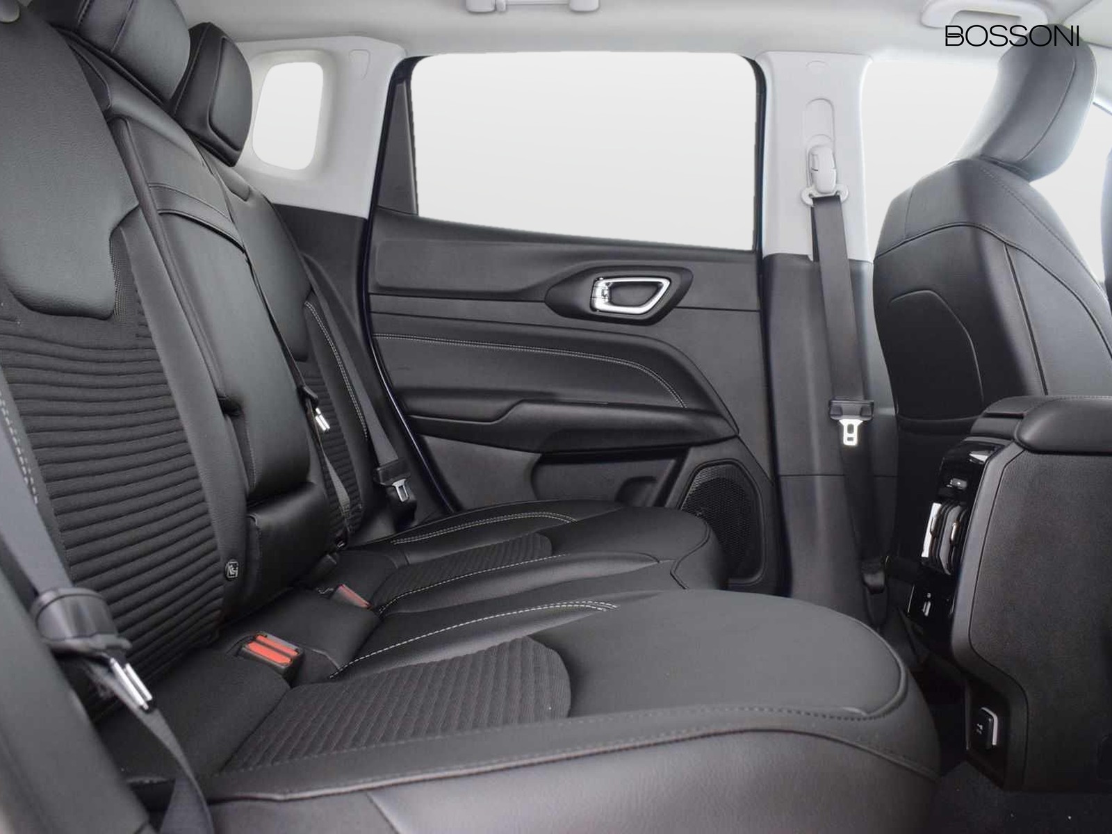 9 - Jeep Compass 1.3 turbo t4 phev limited 4xe at6