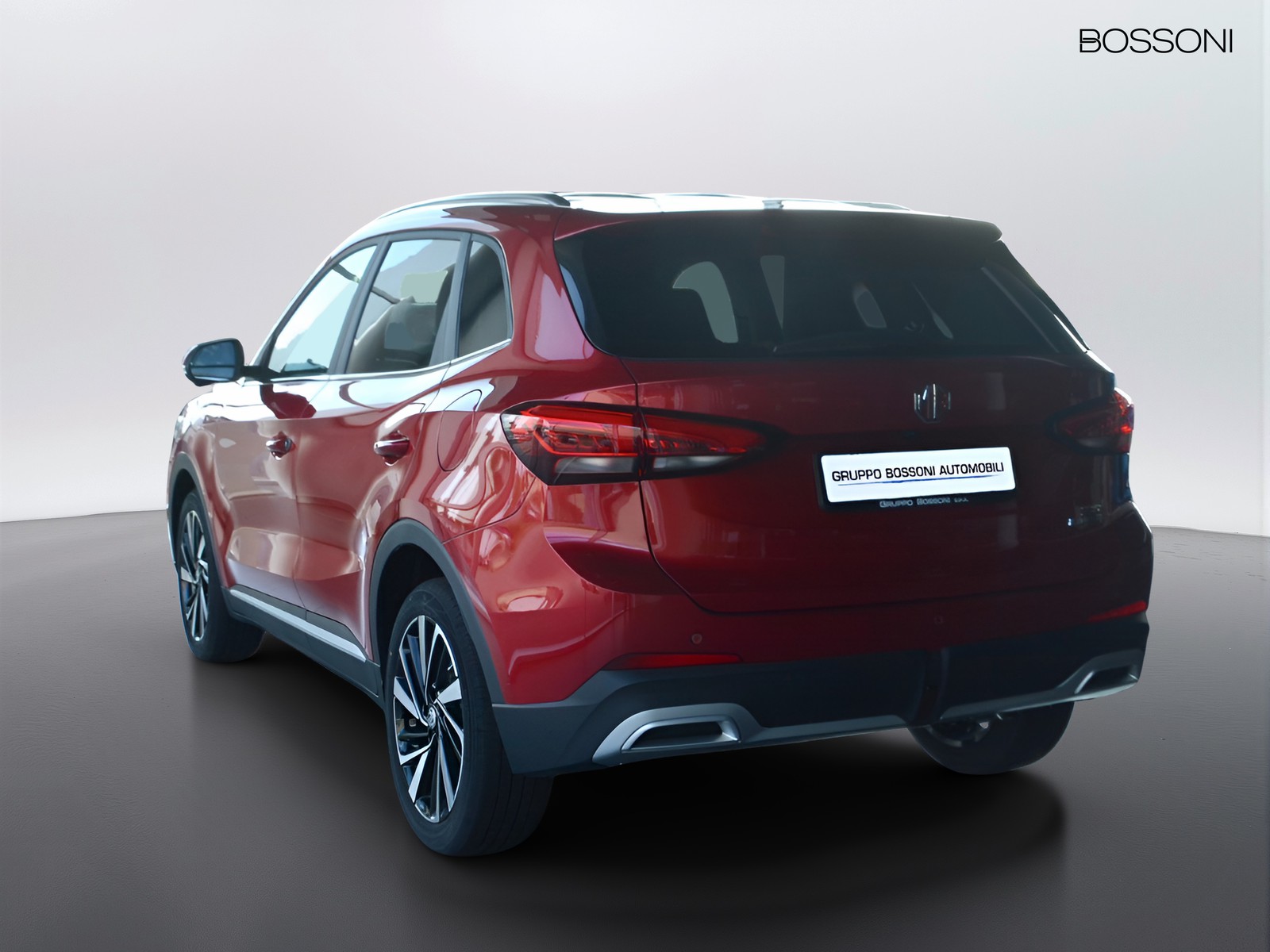 6 - Mg ZS 1.5 hybrid+ luxury auto