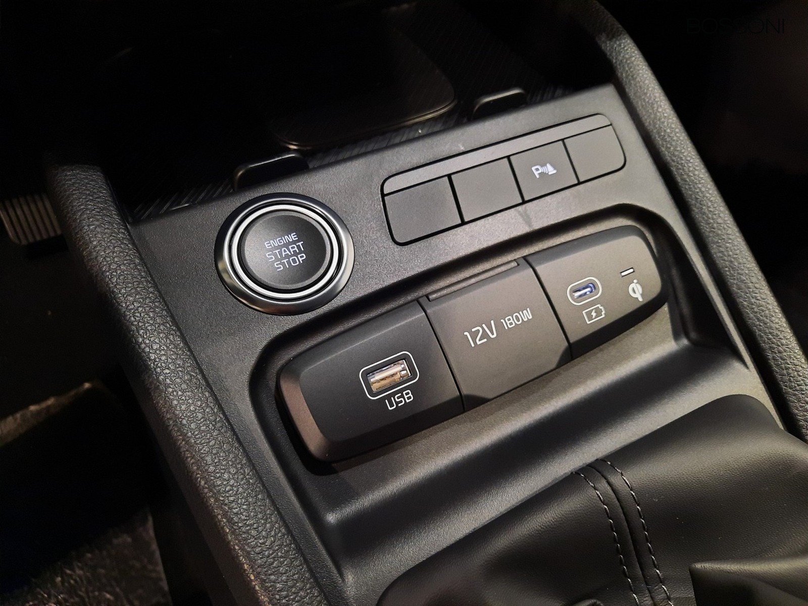 14 - Kia Stonic 1.0 t-gdi mhev style tech pack