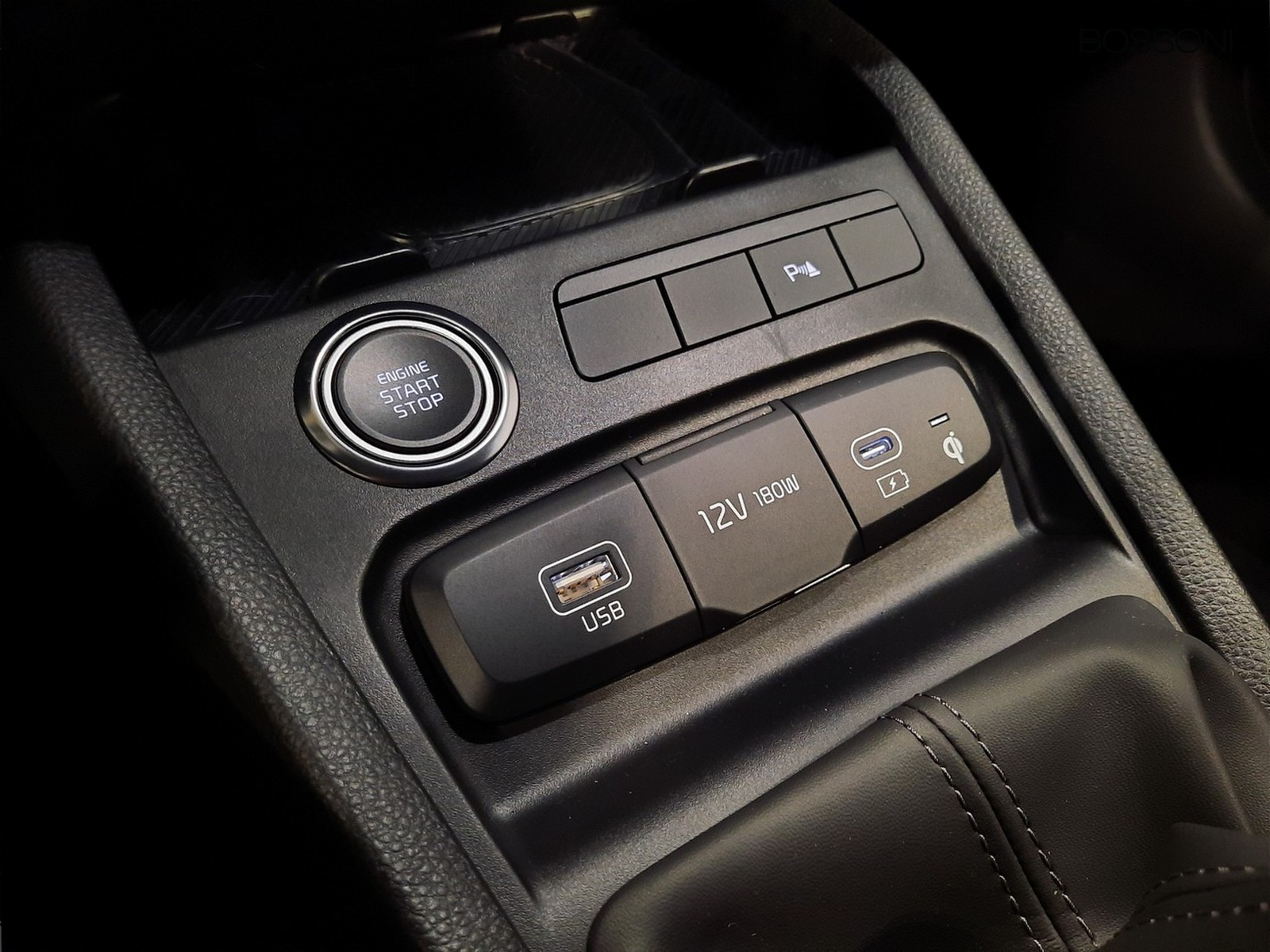 14 - Kia Stonic 1.0 t-gdi mhev style tech pack