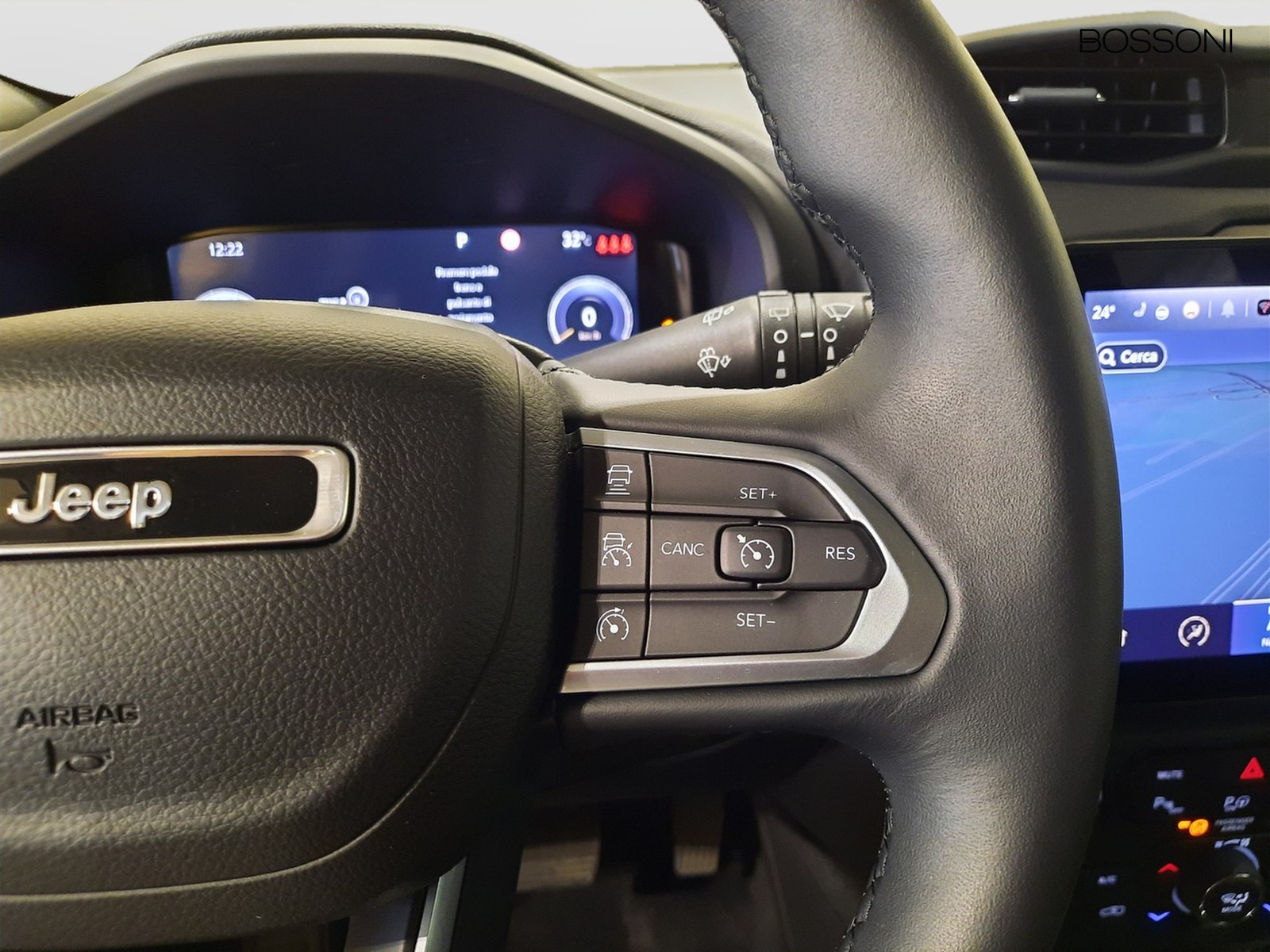 16 - Jeep Renegade 1.5 turbo t4 mhev altitude 2wd dct