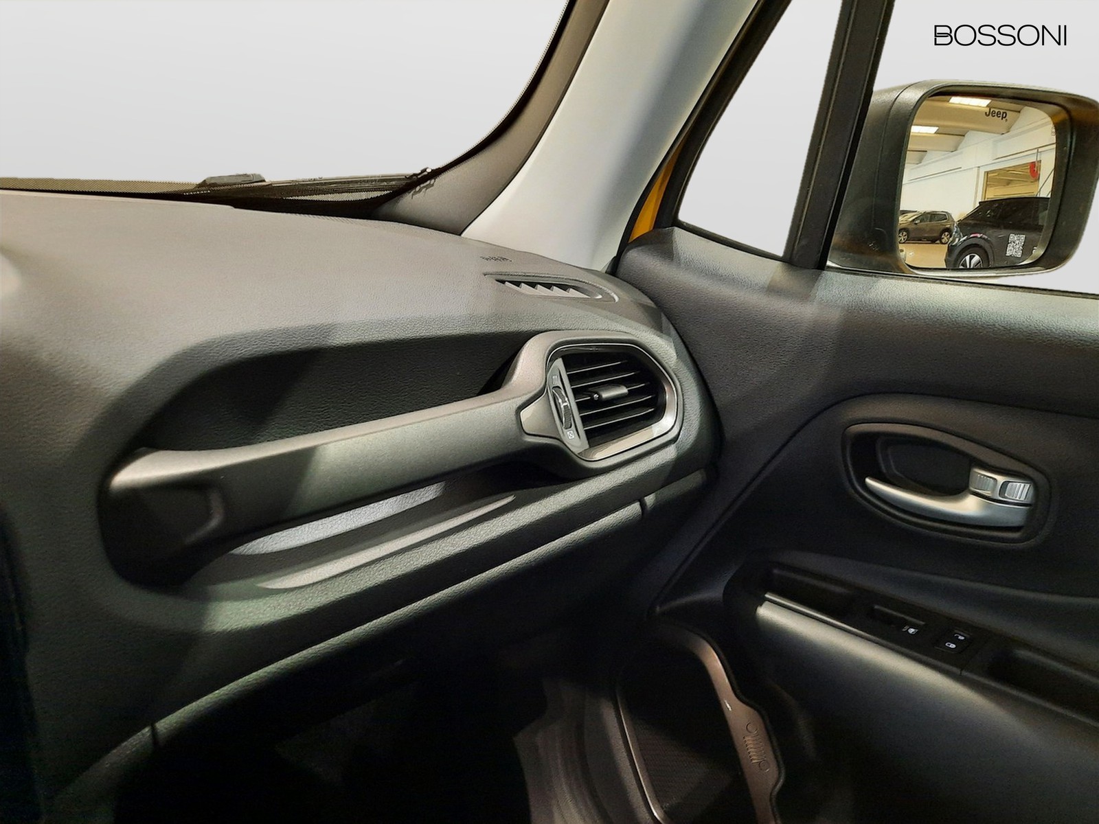 26 - Jeep Renegade 1.5 turbo t4 mhev altitude 2wd dct
