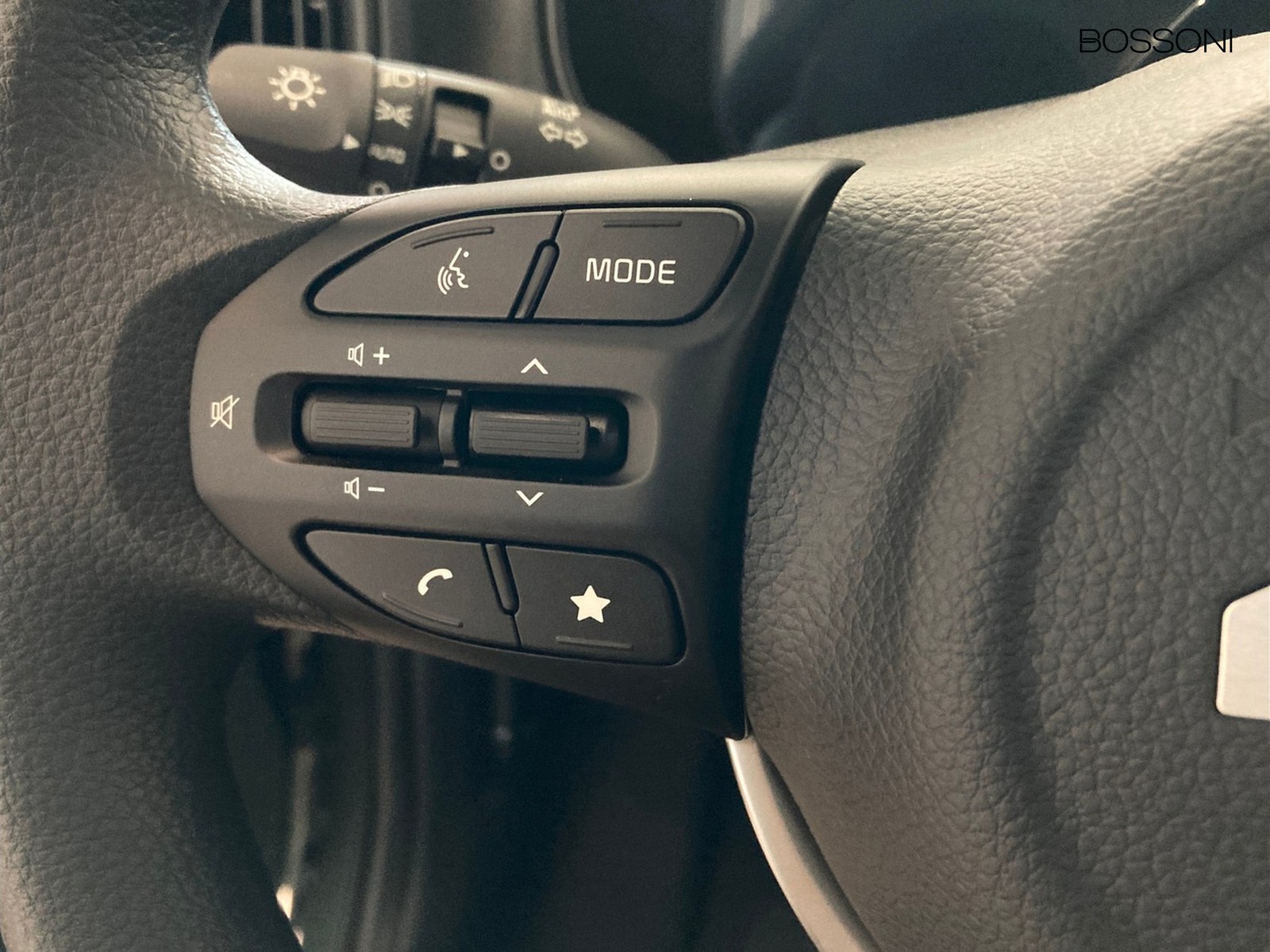 11 - Kia Picanto 1.0 gdi urban