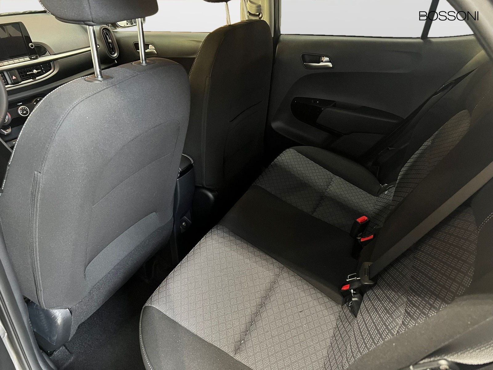 8 - Kia Picanto 1.0 gdi style amt