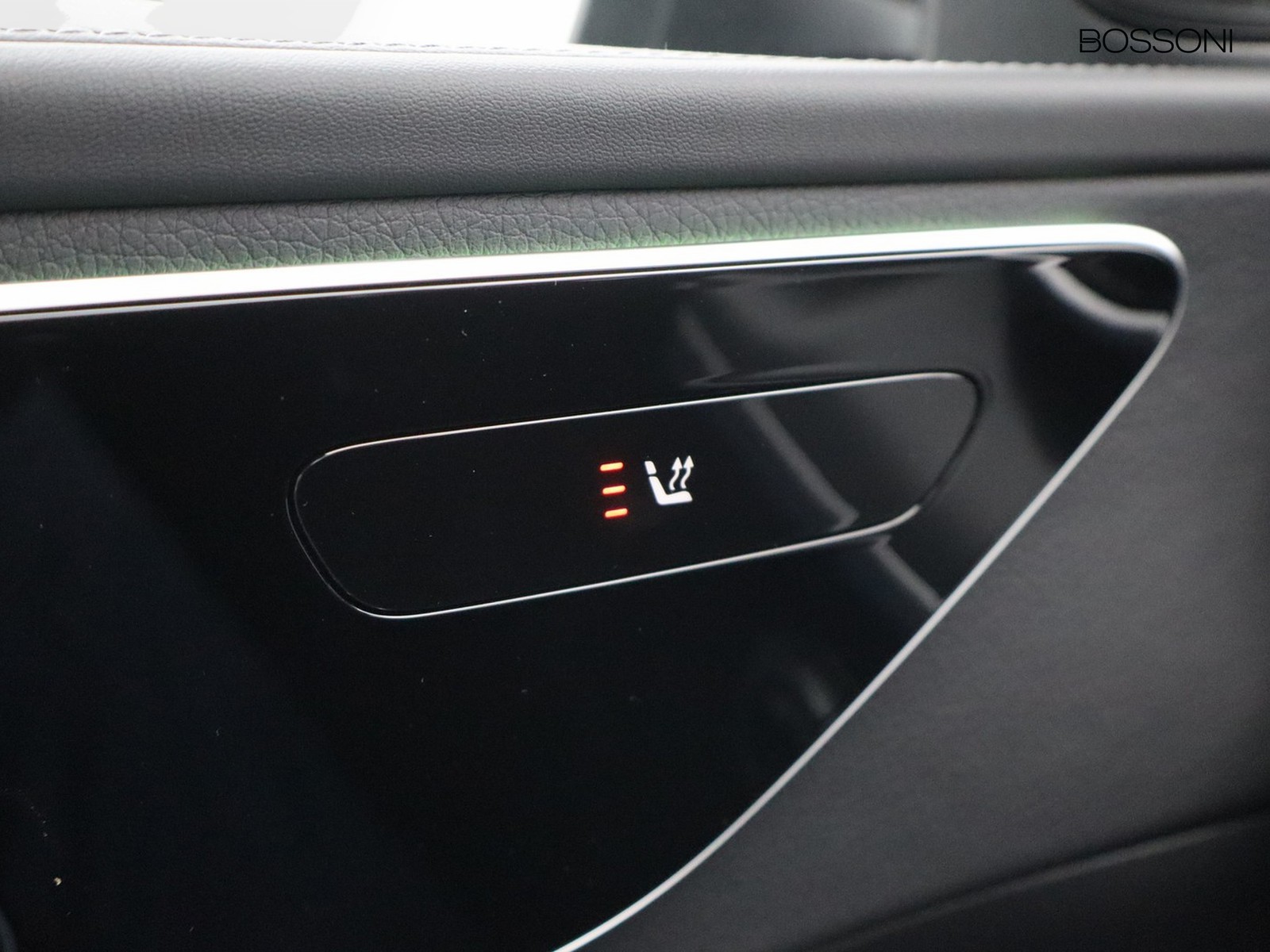 14 - Mercedes Classe C berlina 220 d mild hybrid 200cv amg line advanced 4matic 9g-tronic