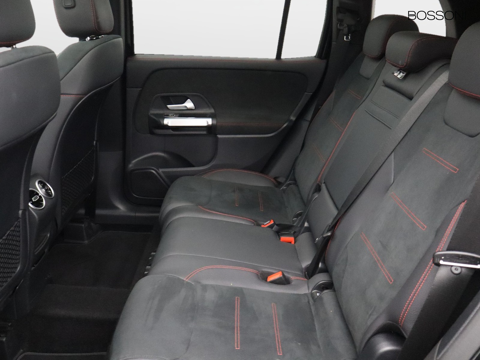 8 - Mercedes GLB 200 d amg line premium 4matic 8g-dct