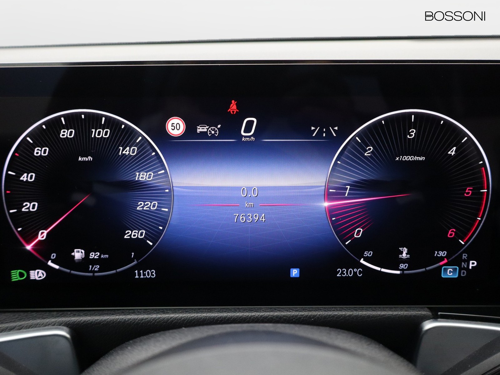 9 - Mercedes GLB 200 d amg line premium 4matic 8g-dct
