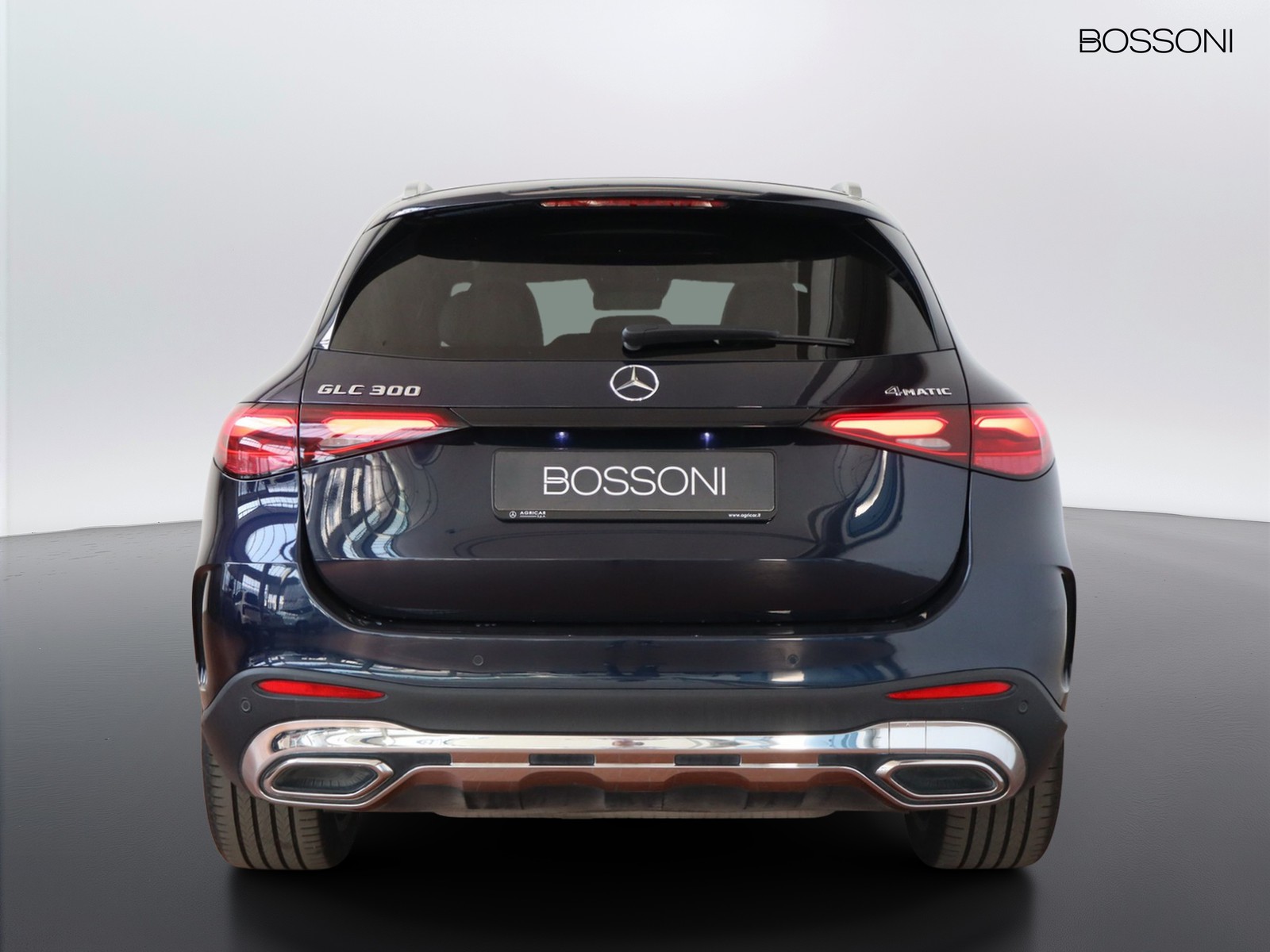 6 - Mercedes GLC suv 300 amg line premium plus 4matic 9g-tronic
