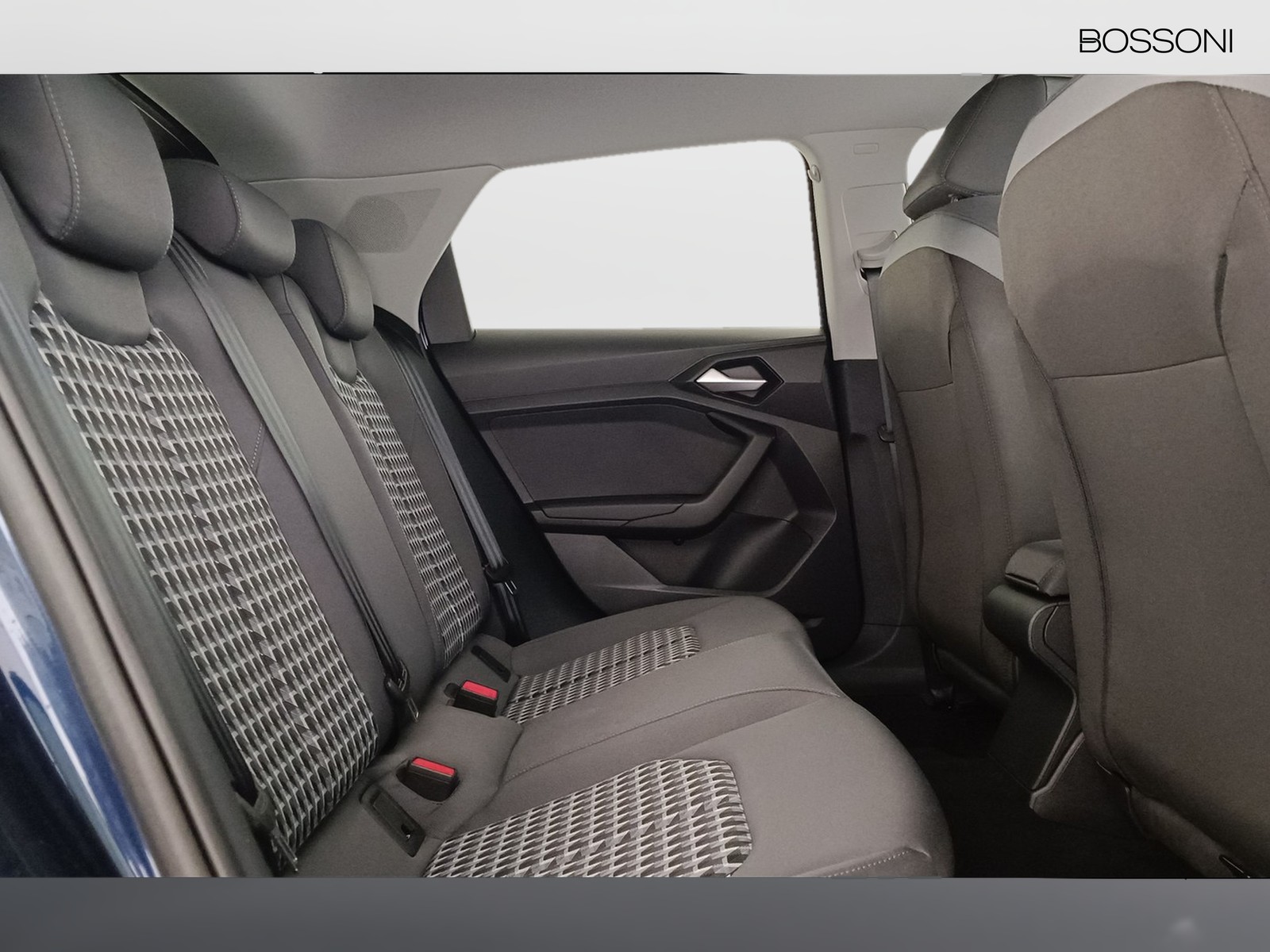 9 - Audi A1 sportback 30 1.0 tfsi 116cv business