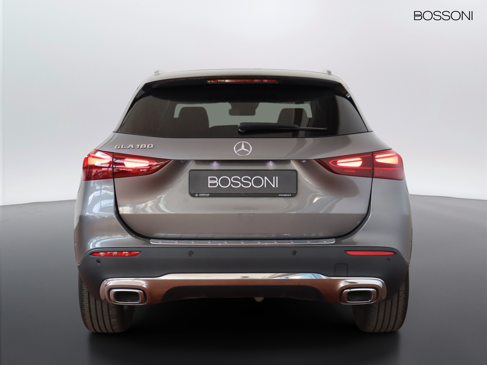 6 - Mercedes GLA 180 progressive advanced 7g-dct