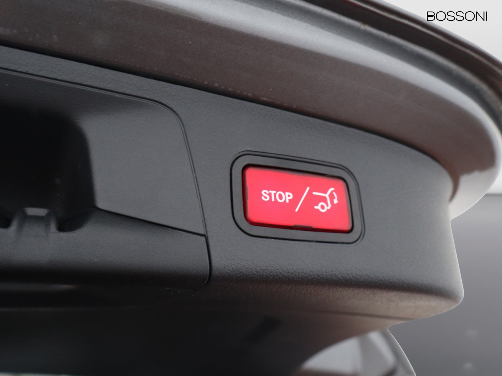 18 - Mercedes GLA 180 progressive advanced 7g-dct