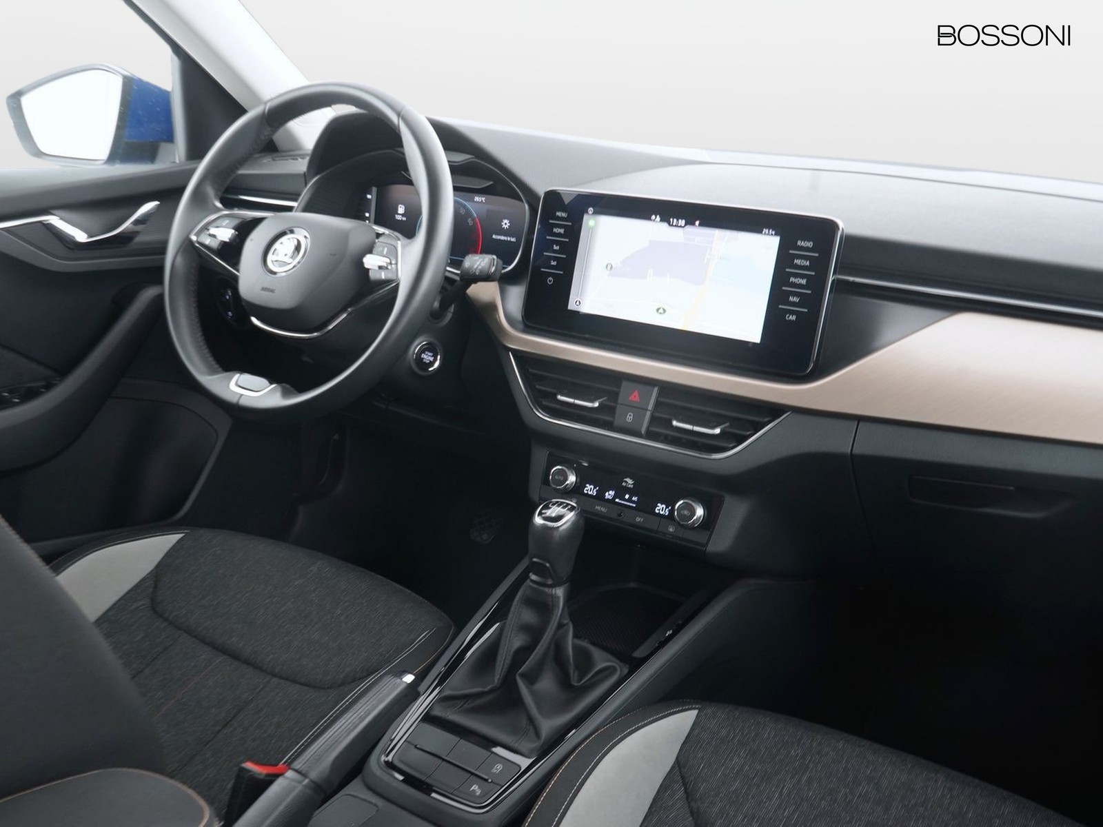 6 - Skoda Kamiq 1.0 tsi 95cv style
