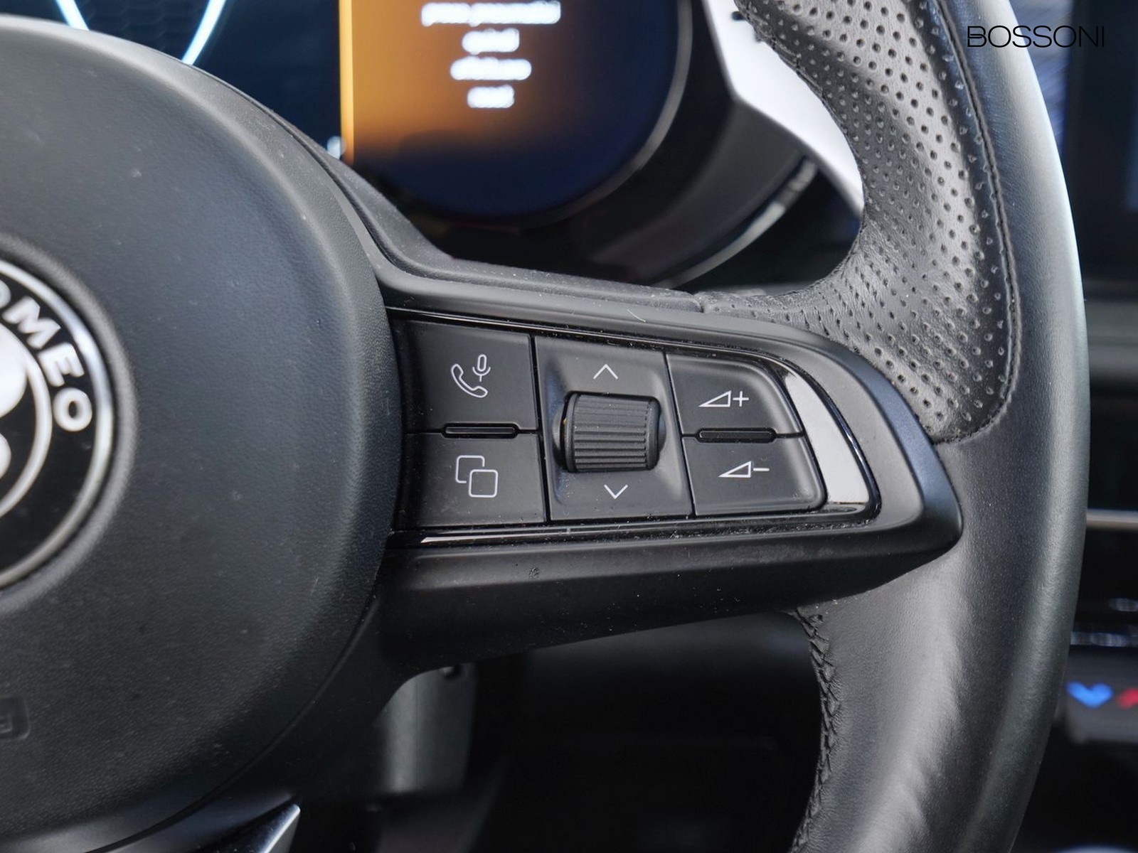 26 - Alfa Romeo Tonale 1.5 hybrid 130cv speciale tct7