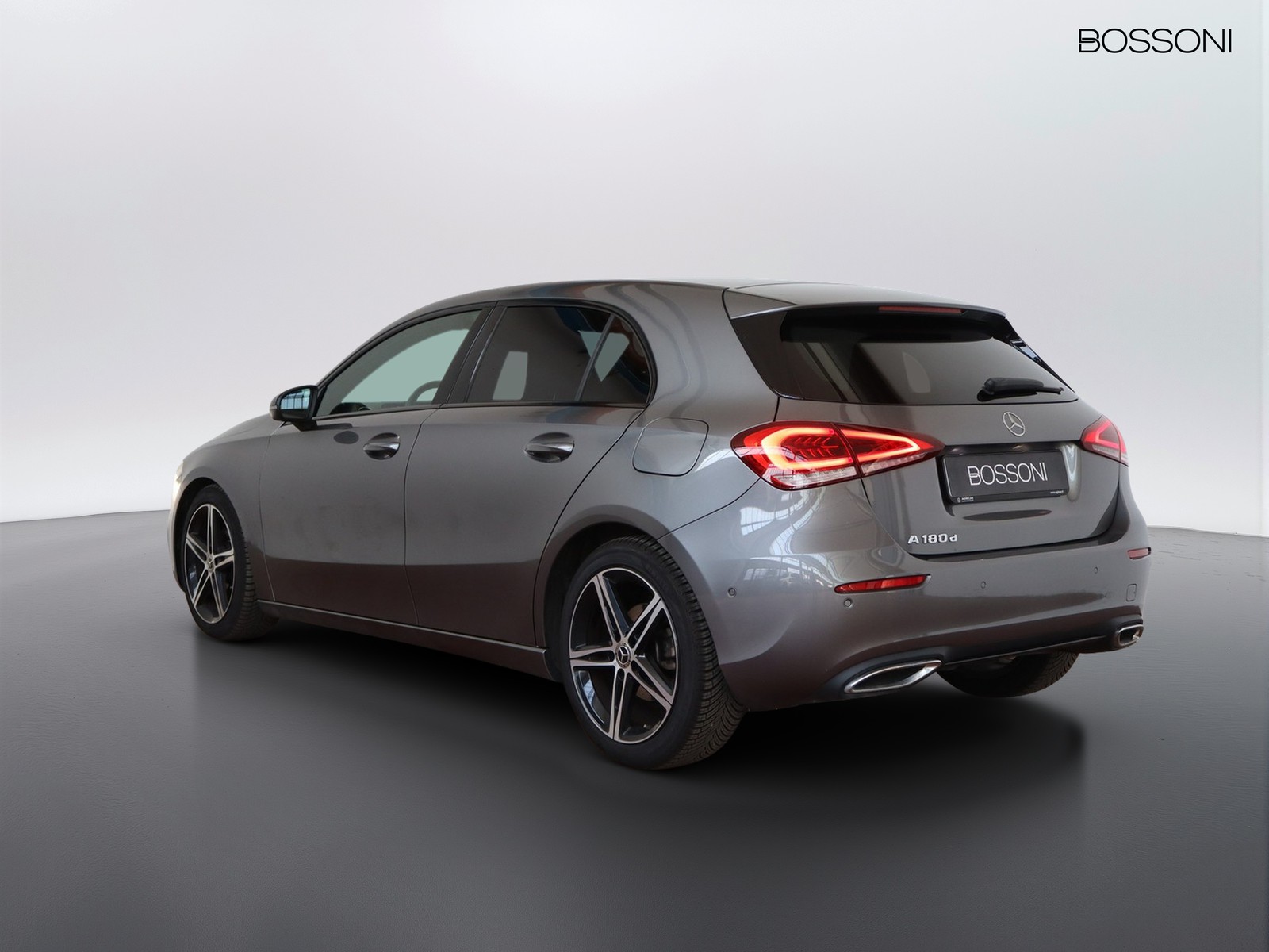 5 - Mercedes Classe A 180 d sport 7g-dct