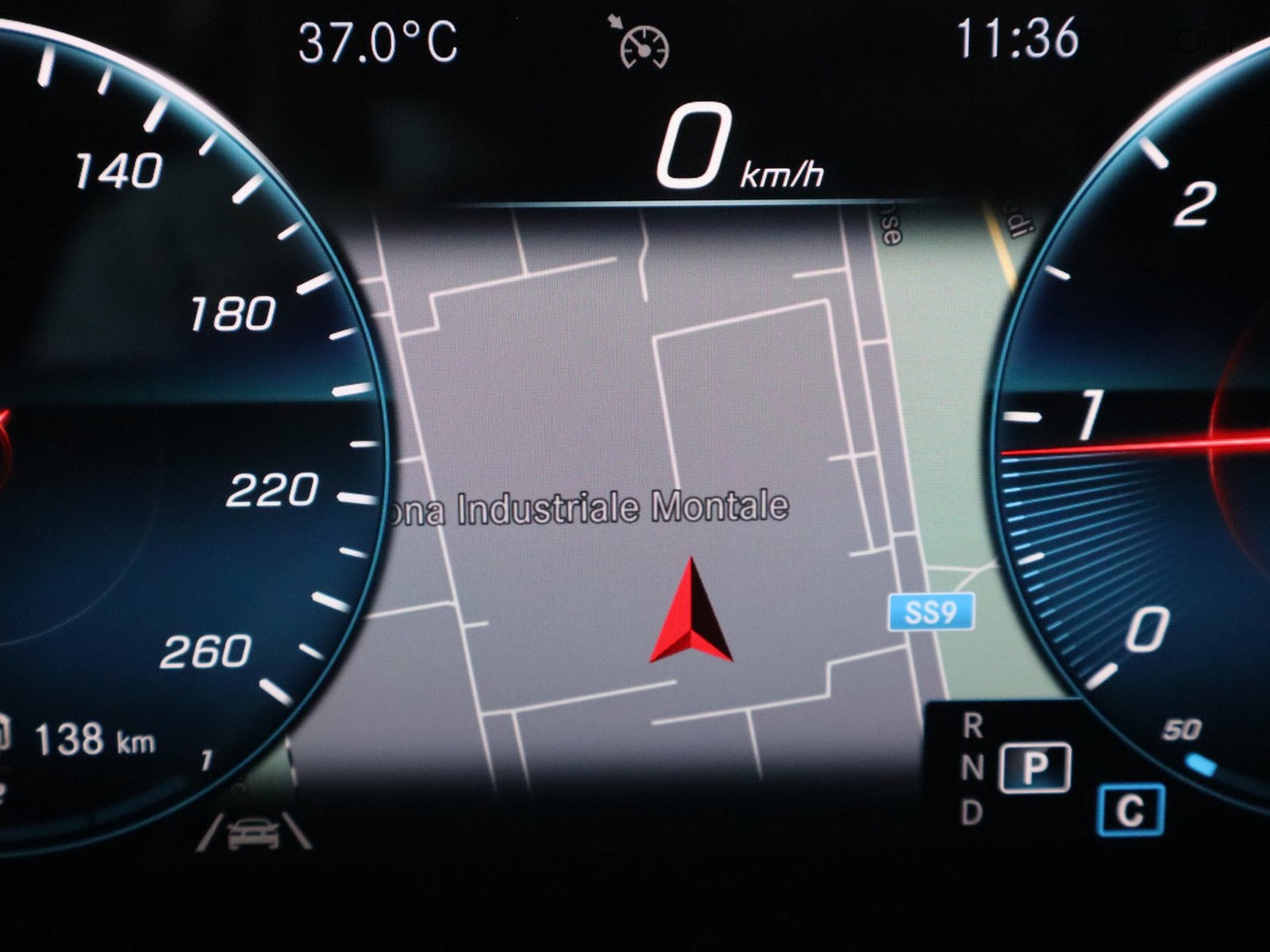 15 - Mercedes Classe A 180 d sport 7g-dct