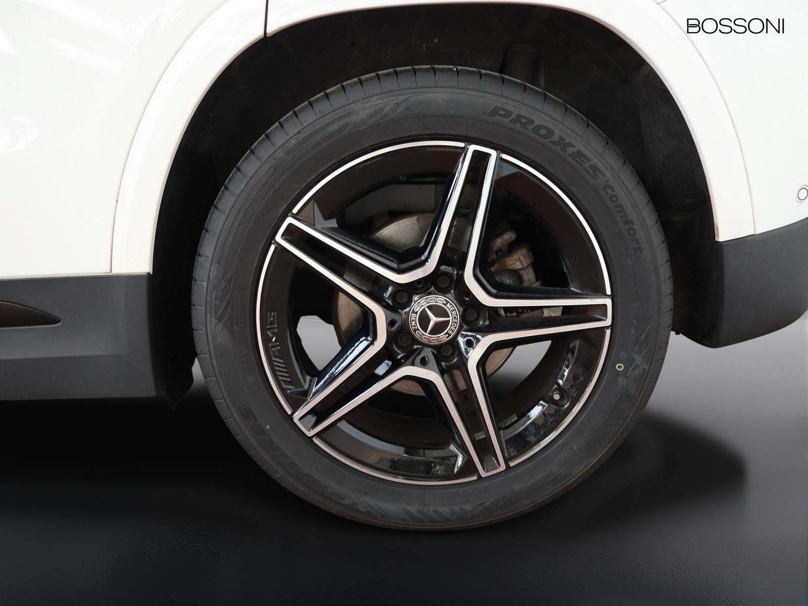 4 - Mercedes GLA 200 d amg line advanced plus 4matic 8g-dct