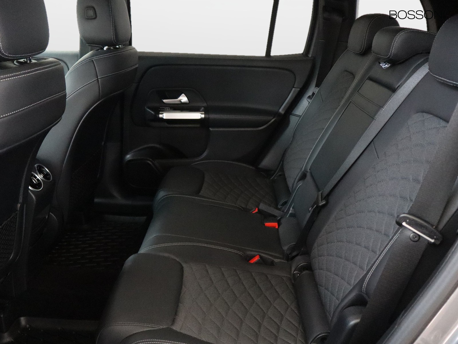 8 - Mercedes GLB 200 sport plus 7g-dct