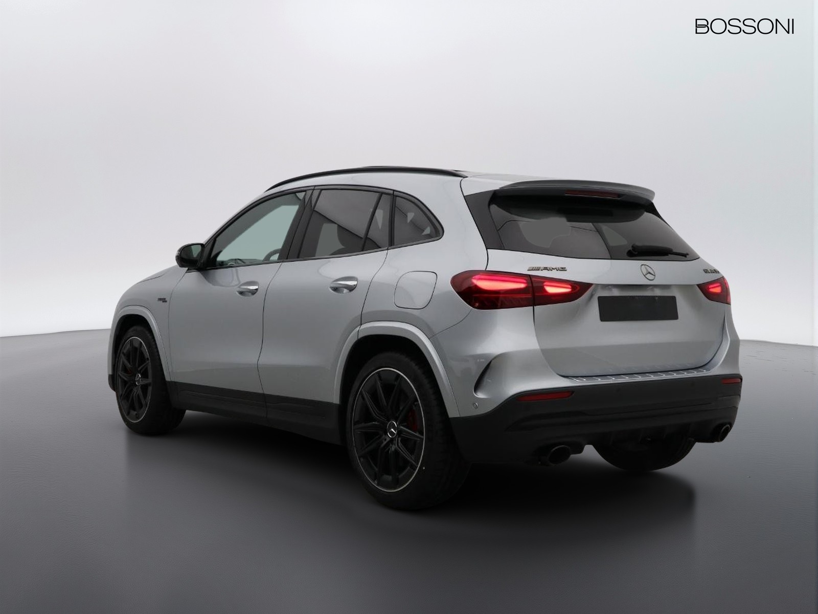5 - AMG GLA amg 35 premium plus amg 4matic 8g-dct