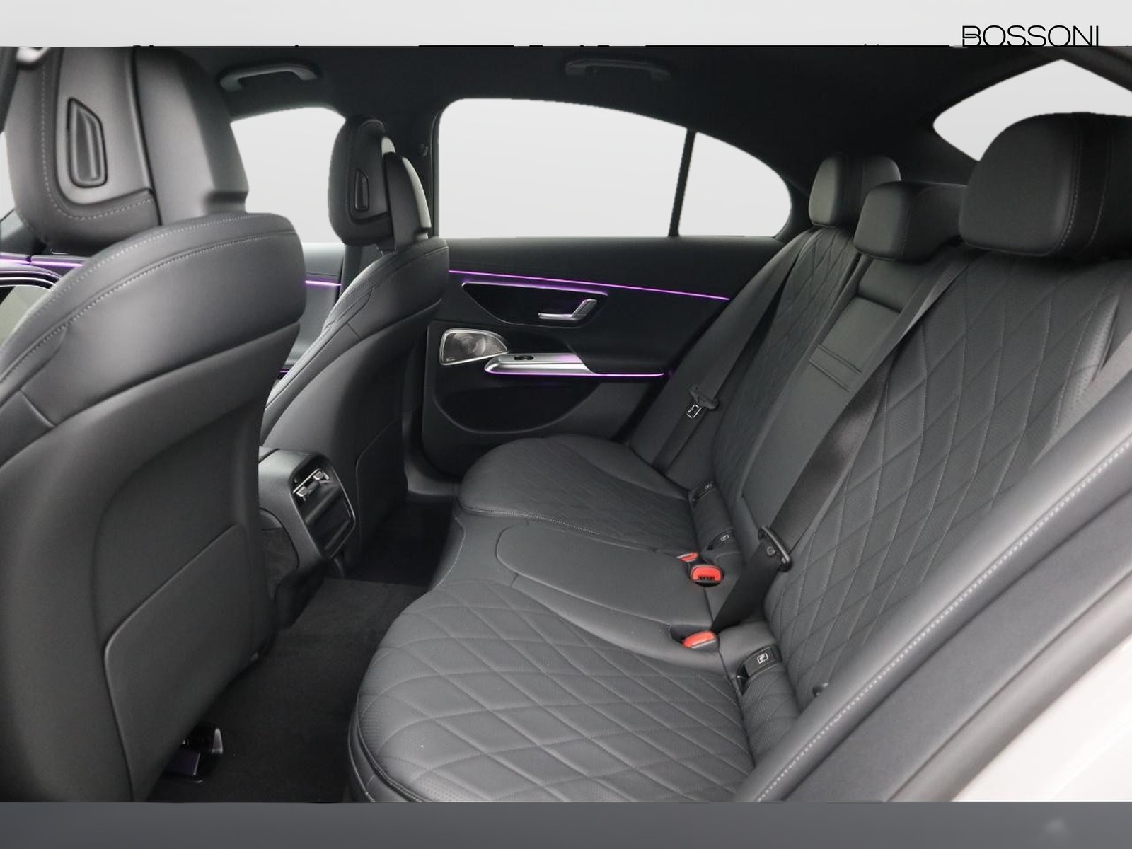 8 - Mercedes Classe E berlina 220 d amg line premium 4matic 9g-tronic