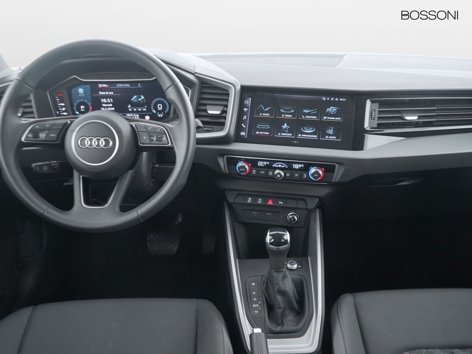 3 - Audi A1 sportback 35 1.5 tfsi s line edition s tronic