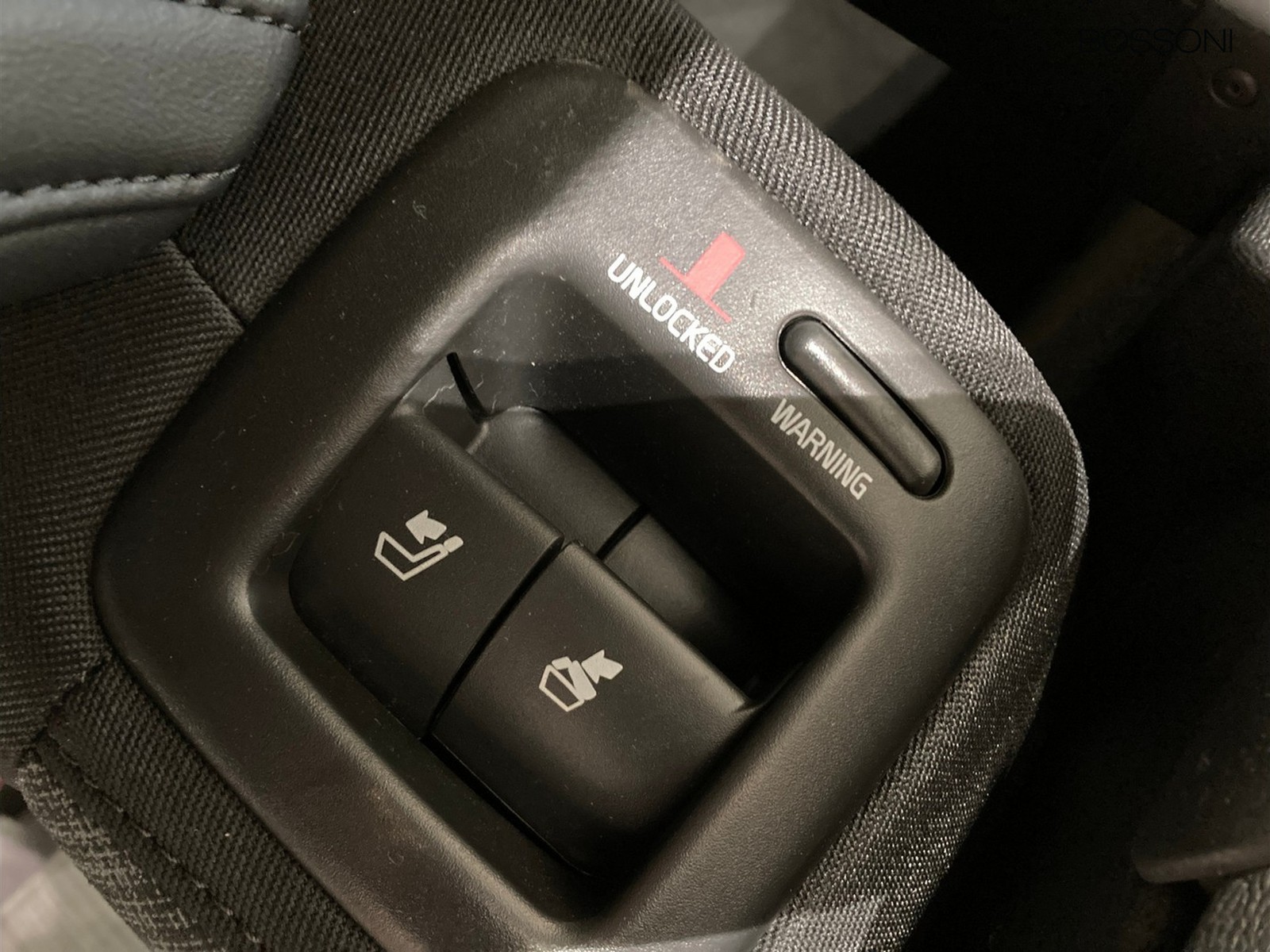 29 - Volvo V60 2.0 b4 essential automatico