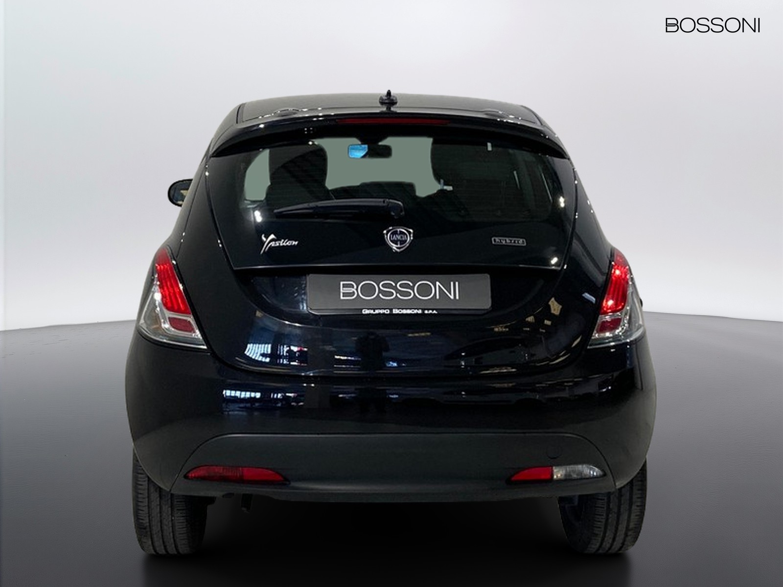 4 - Lancia Ypsilon 1.0 firefly hybrid 70cv silver s&s 5p.ti