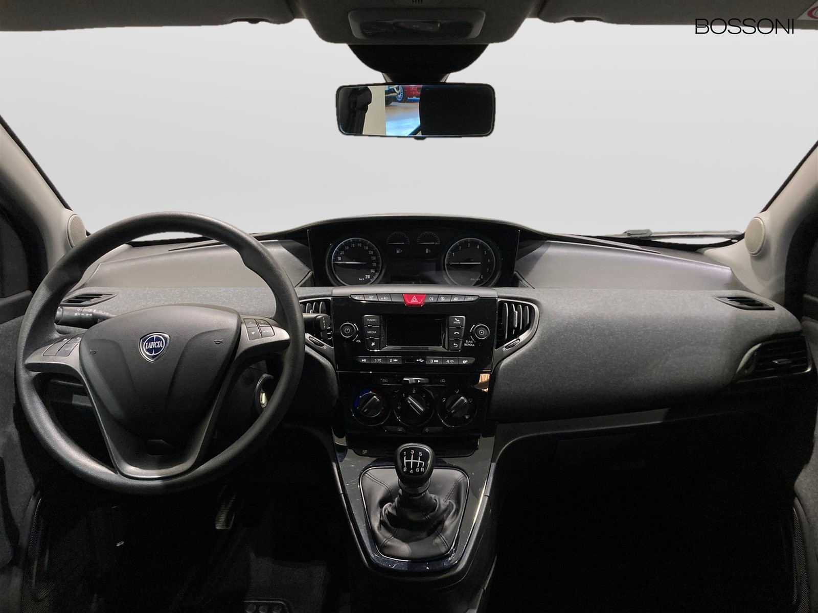 10 - Lancia Ypsilon 1.0 firefly hybrid 70cv silver s&s 5p.ti