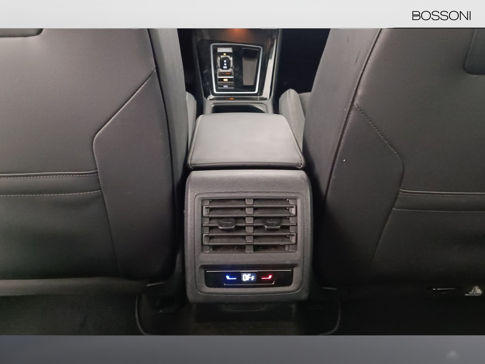 18 - Volkswagen Golf 2.0 tdi scr 150cv style dsg