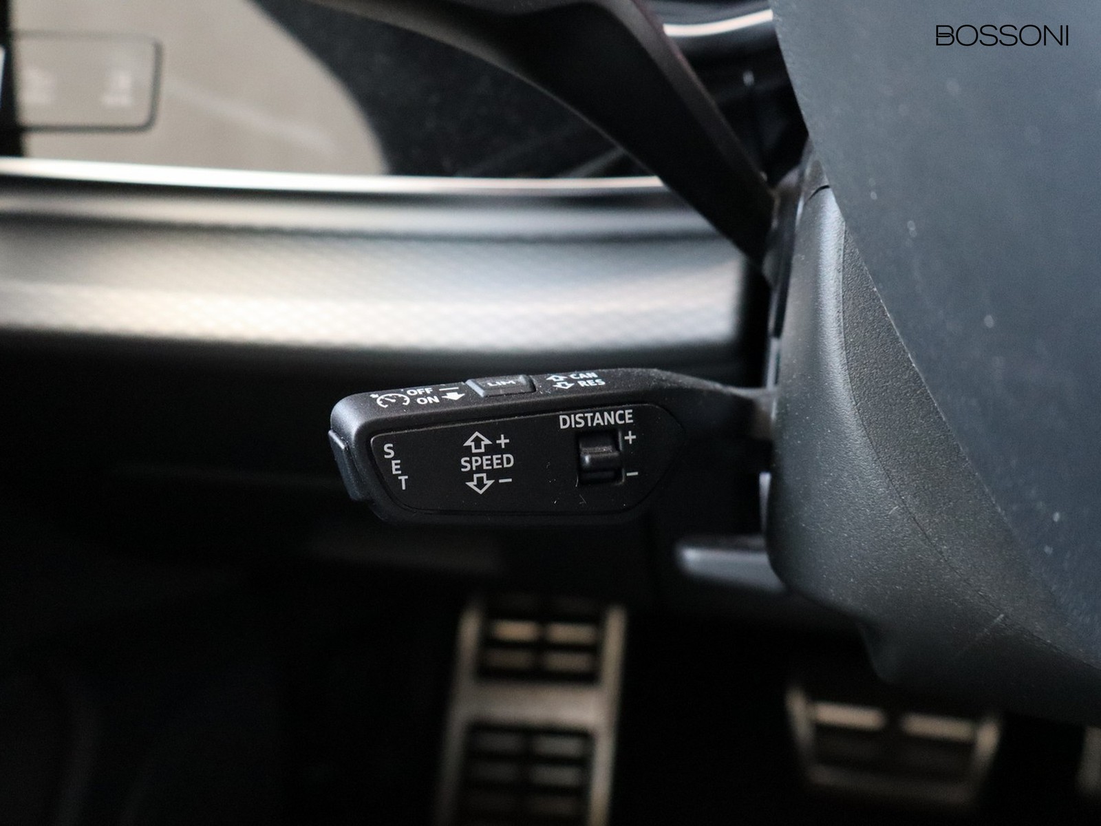 15 - Audi Q8 3.0 v6 tfsi e 394cv s line edition quattro tiptronic
