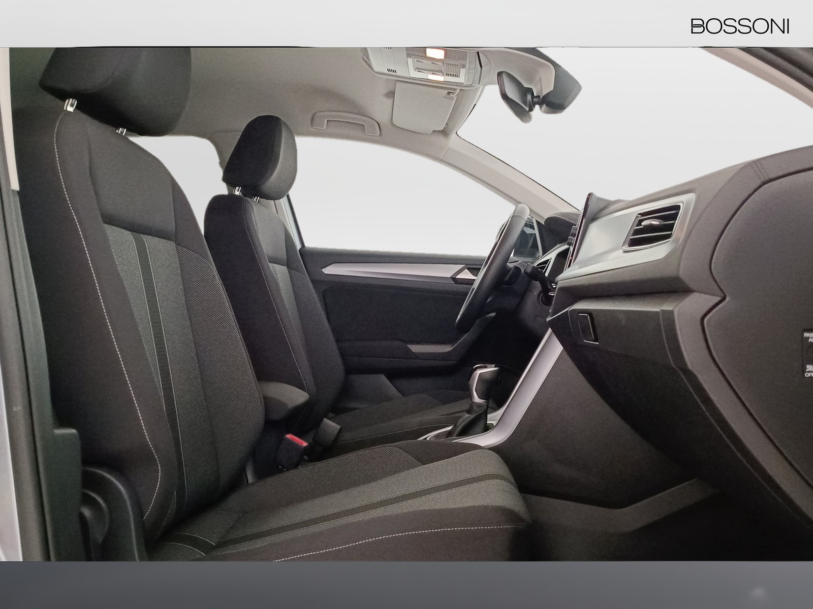 8 - Volkswagen T-Roc 2.0 tdi scr 150cv edition plus dsg