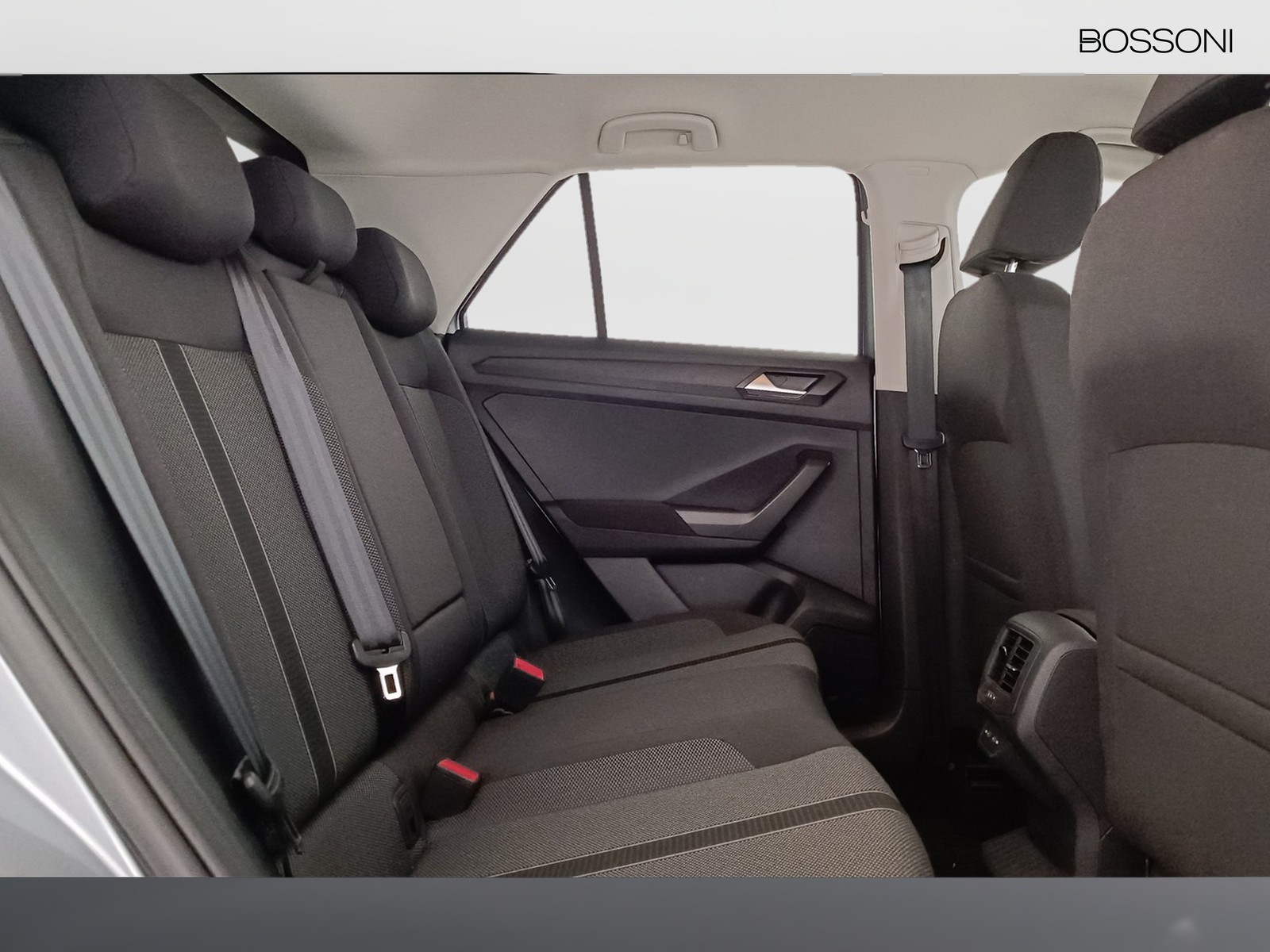 9 - Volkswagen T-Roc 2.0 tdi scr 150cv edition plus dsg