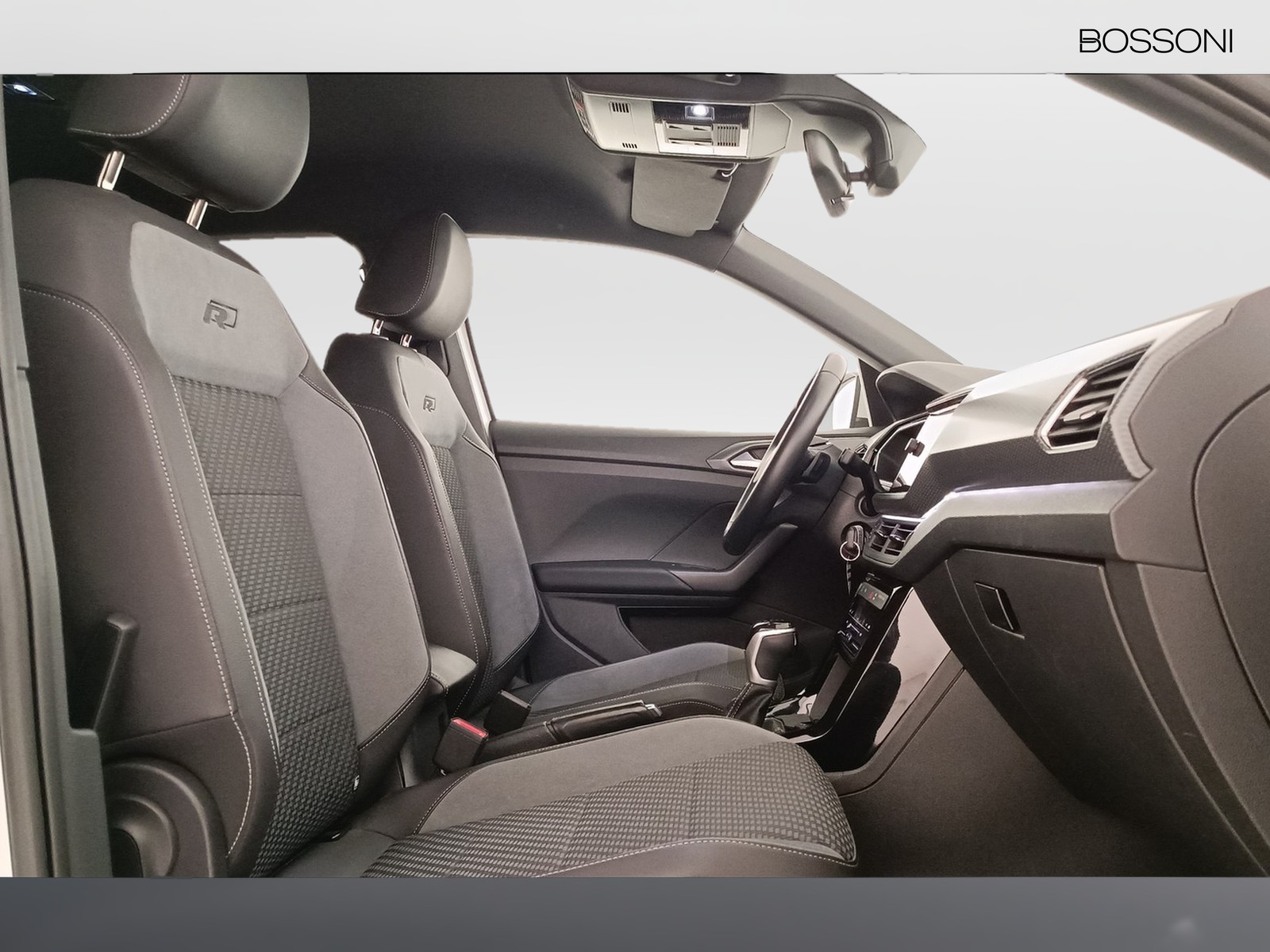 8 - Volkswagen T-Cross 1.0 tsi 110cv sport dsg