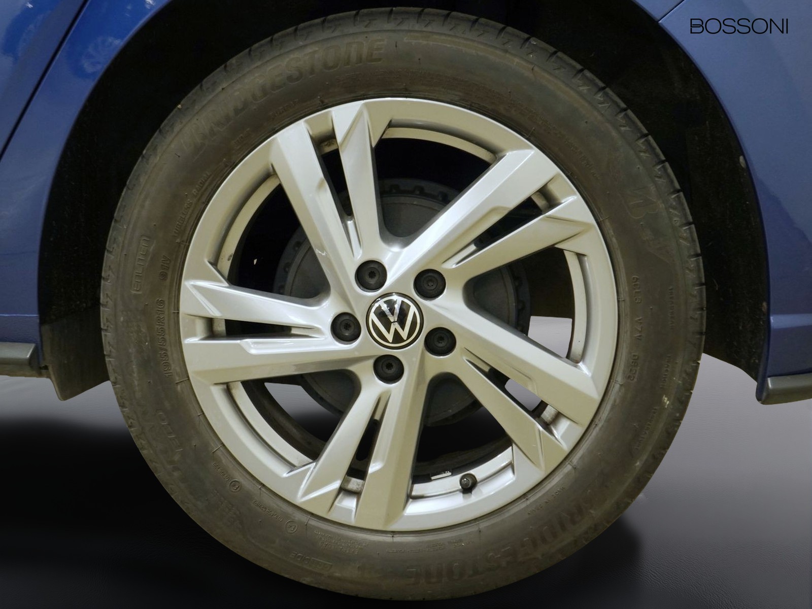 12 - Volkswagen Polo 1.0 tsi 95cv r line