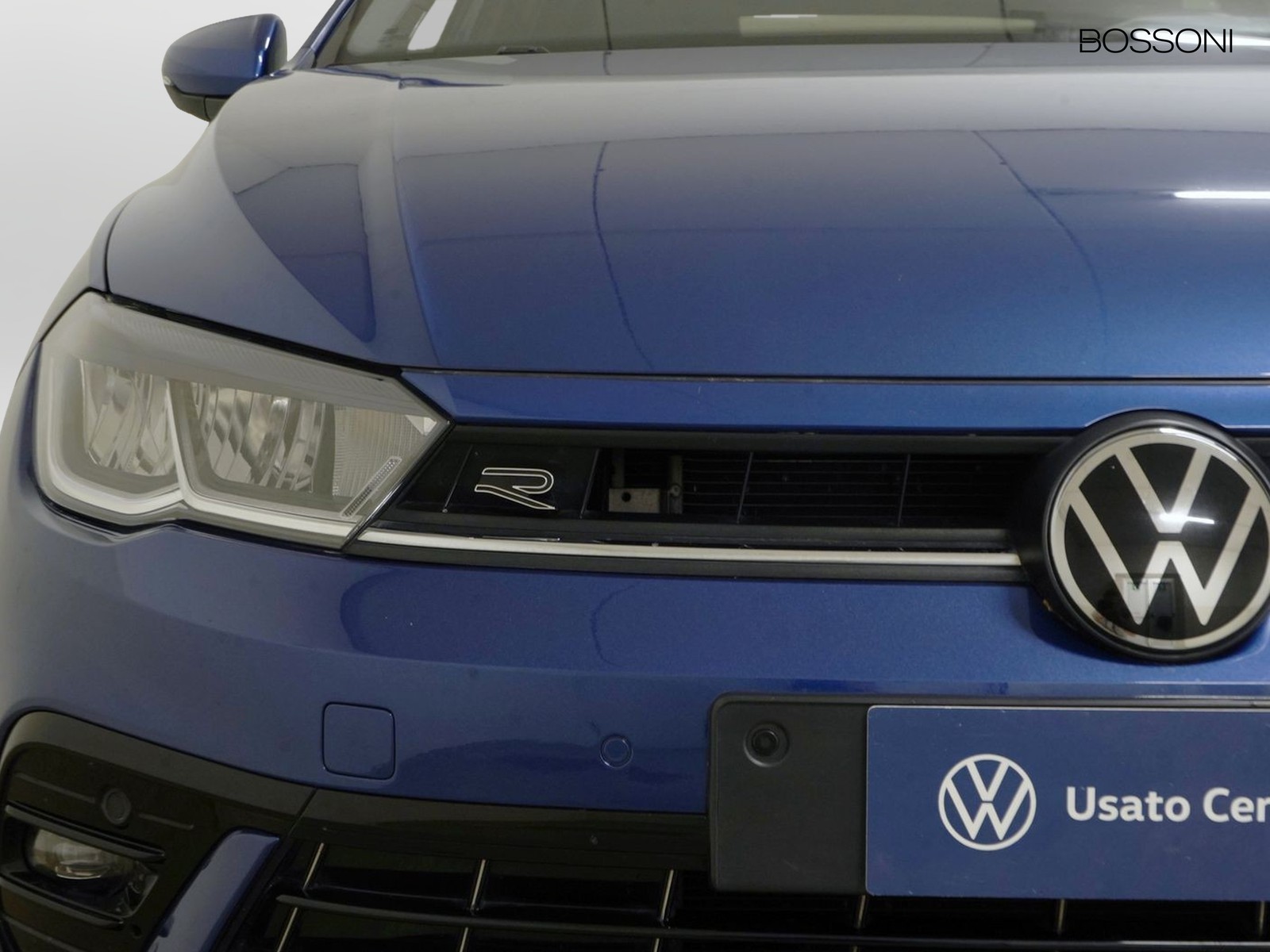 14 - Volkswagen Polo 1.0 tsi 95cv r line